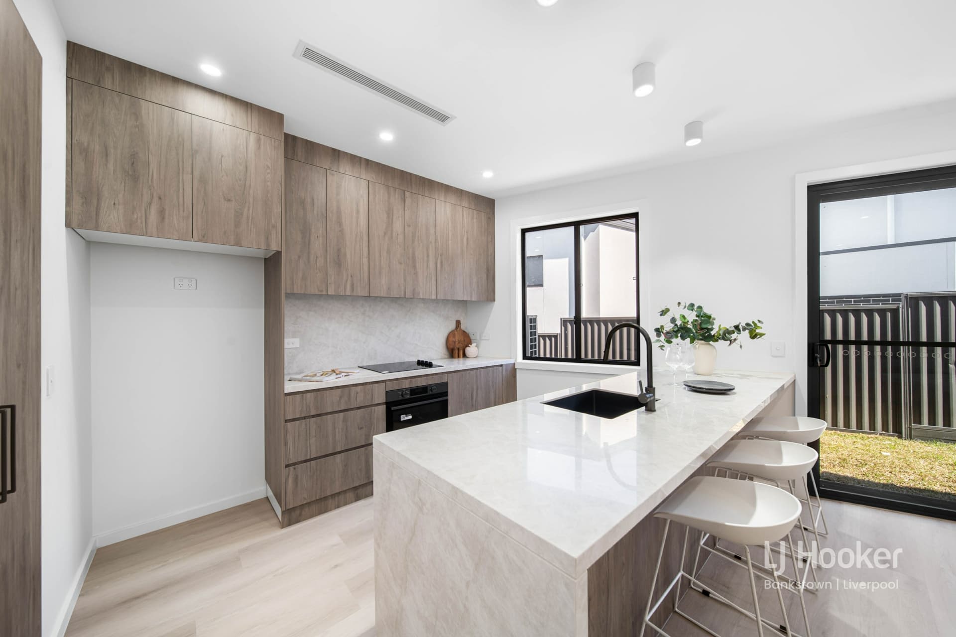 30B Jack O'Sullivan Road, Moorebank, Moorebank - Thumbnail 6