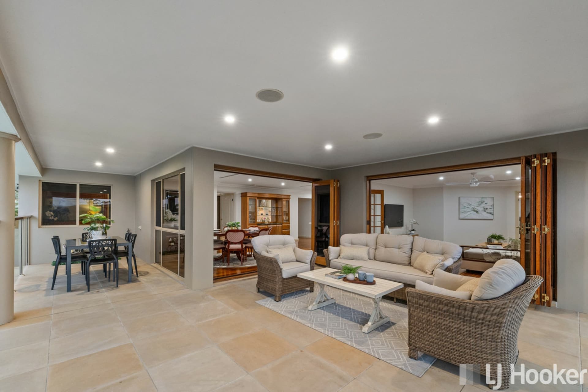 37 Omega Avenue, Cleveland, Cleveland - Thumbnail 5