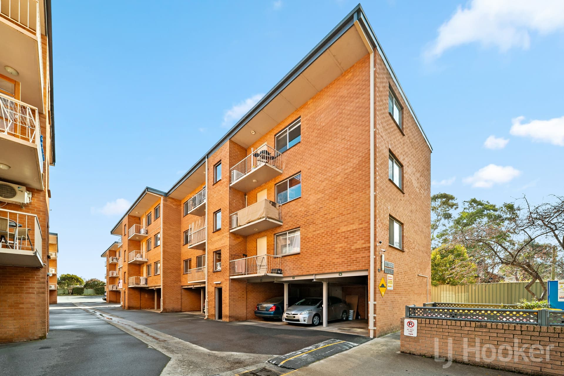 27/18 Booth Street, Queanbeyan East, Queanbeyan East - Image 1