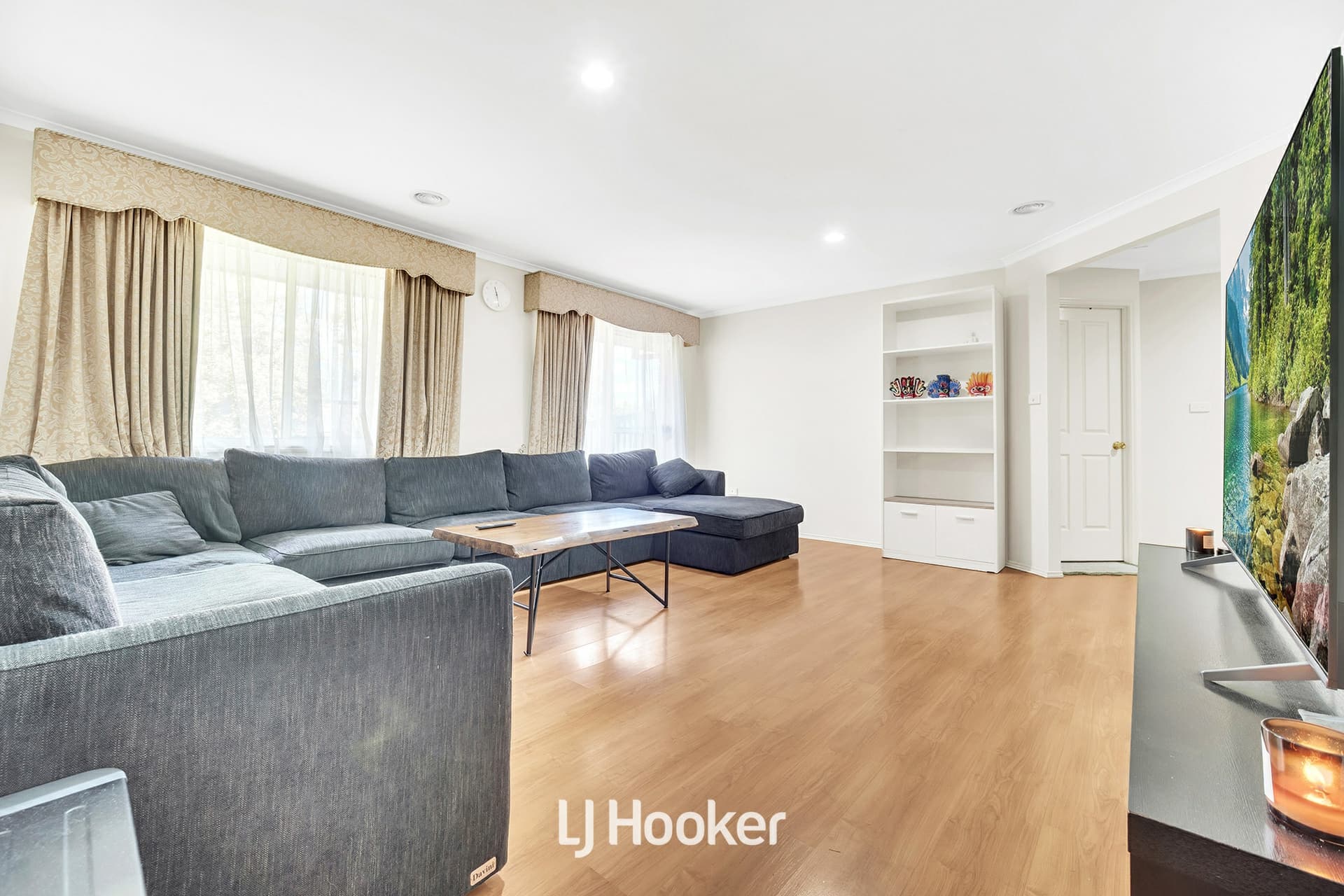 37 Lawson Way, Endeavour Hills, Endeavour Hills - Thumbnail 4