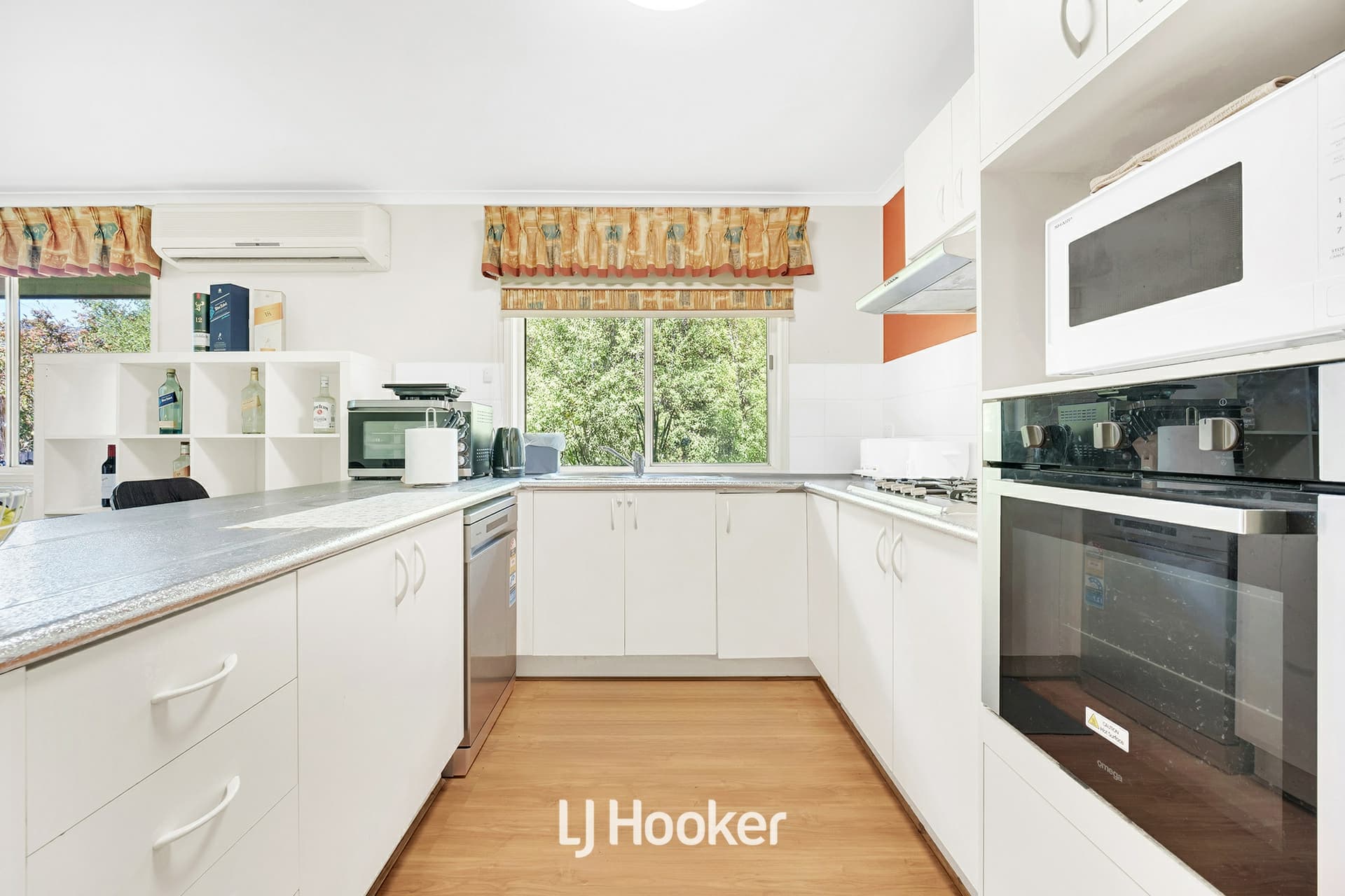37 Lawson Way, Endeavour Hills, Endeavour Hills - Thumbnail 5
