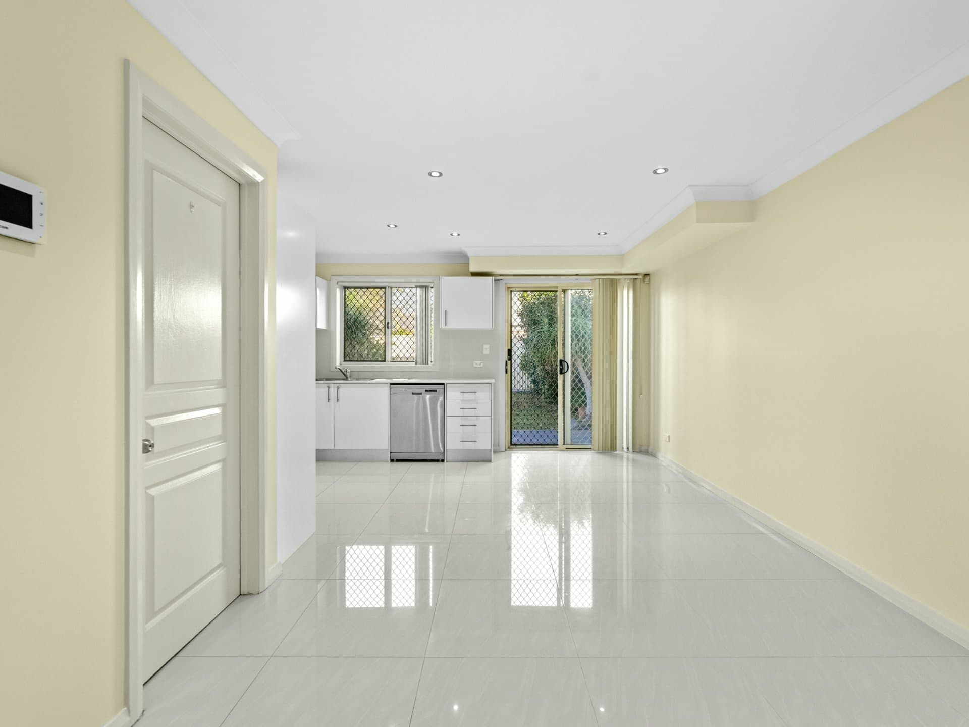 1/114 Ingleburn Road, Ingleburn, Ingleburn - Thumbnail 6