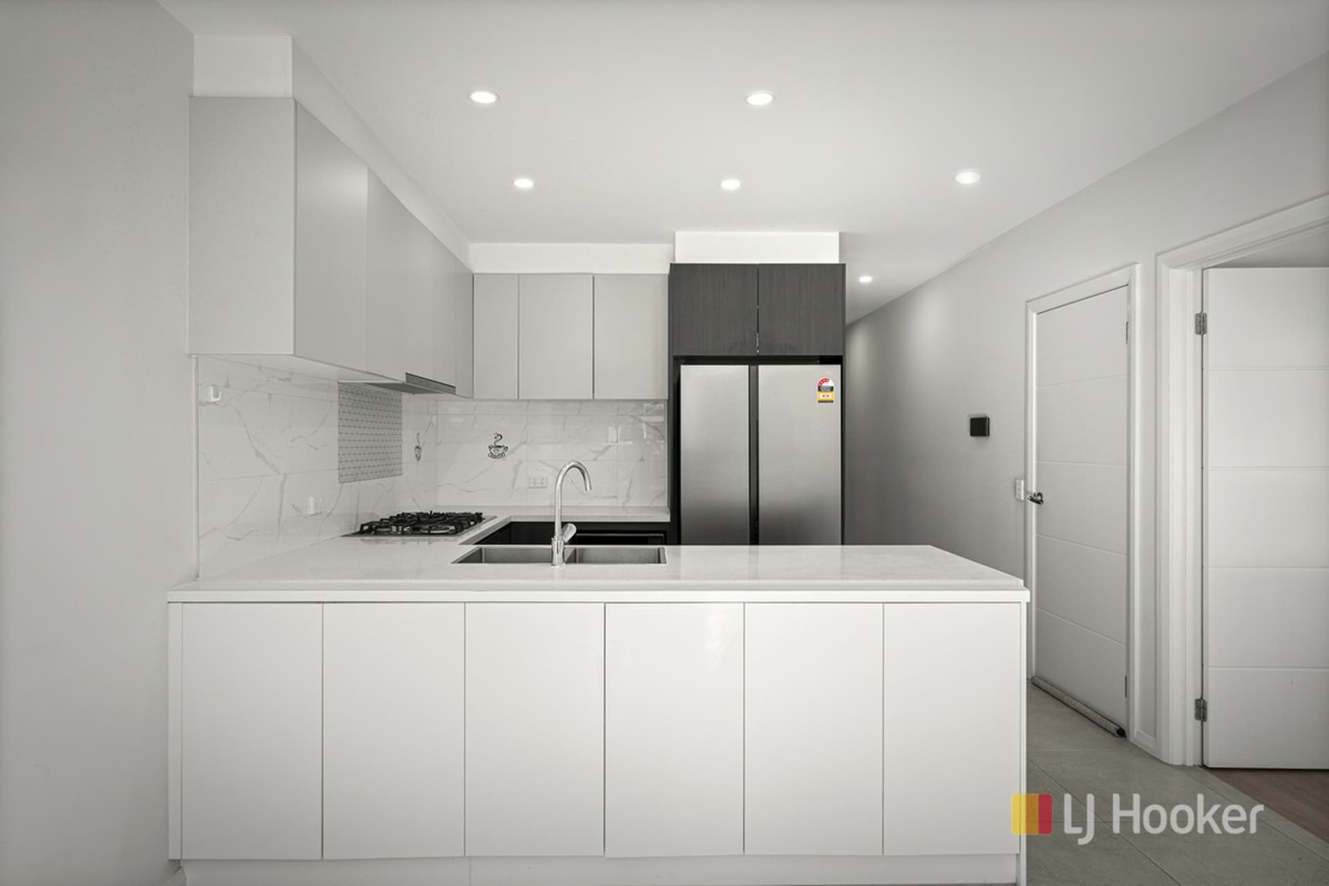 5 Hopwood Glade, Quakers Hill, Quakers Hill - Thumbnail 4