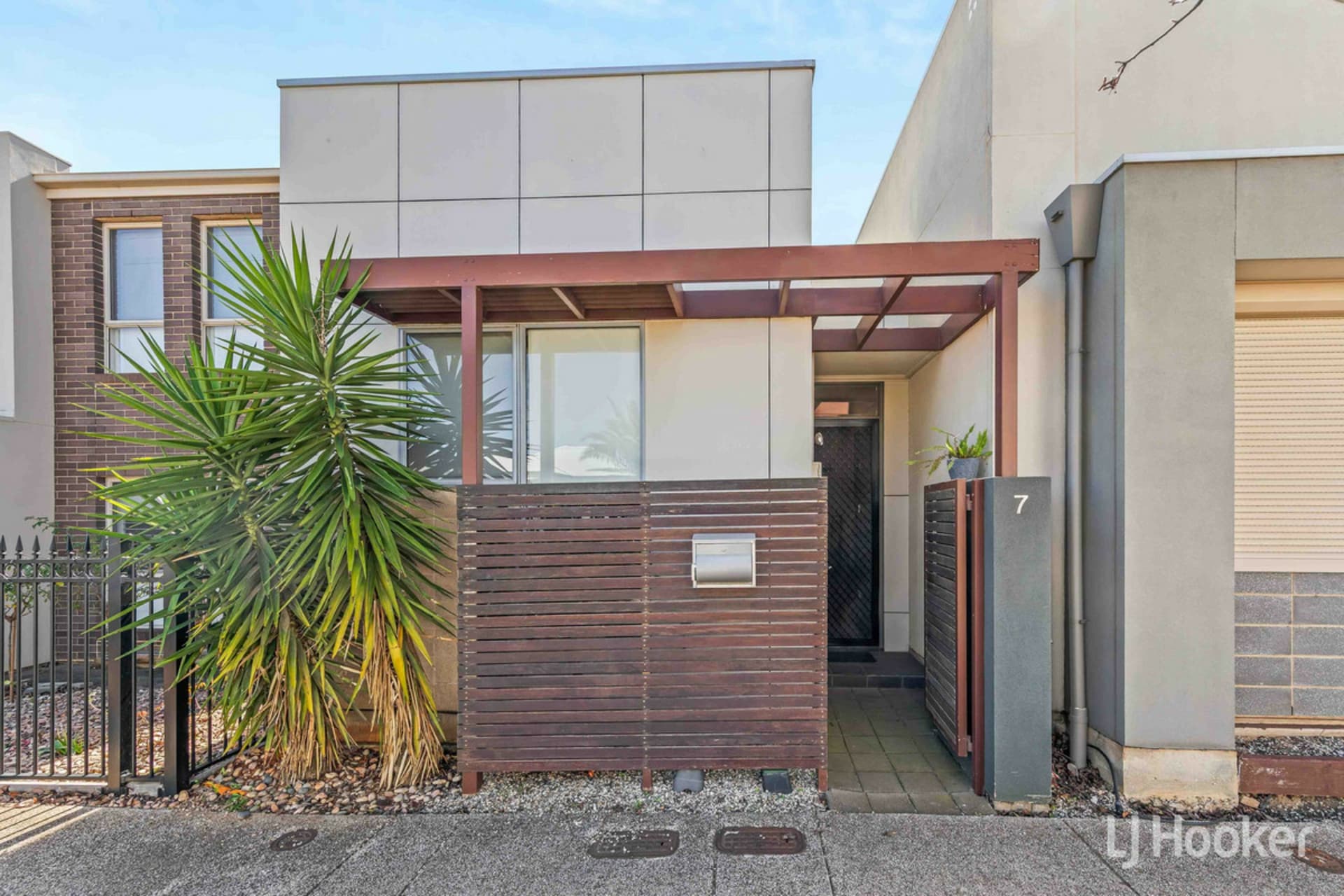 7 Adamson Street, Blakeview, Blakeview - Thumbnail 2