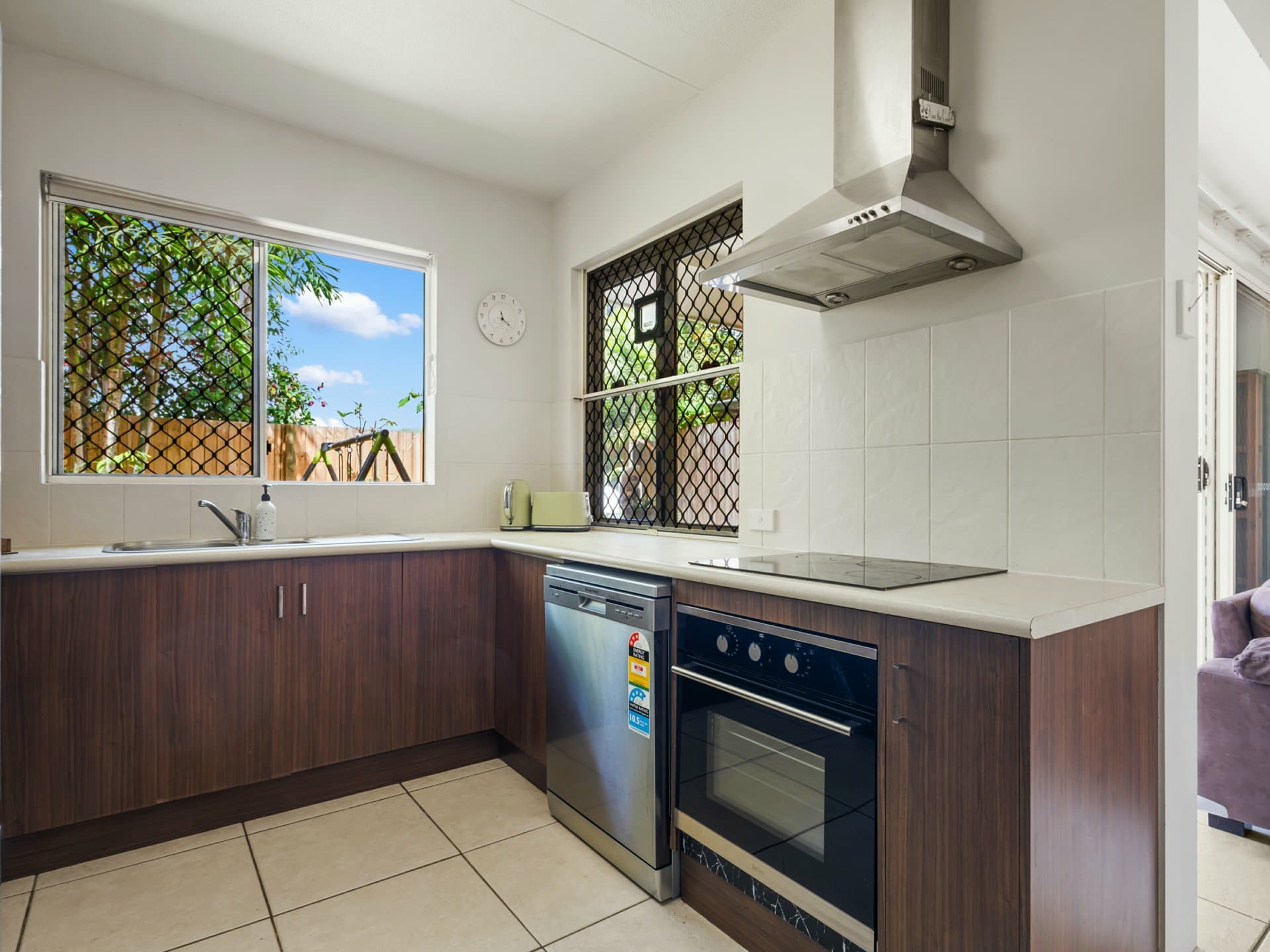 13/15-19 Thomas Street, Cairns North, Cairns North - Thumbnail 5