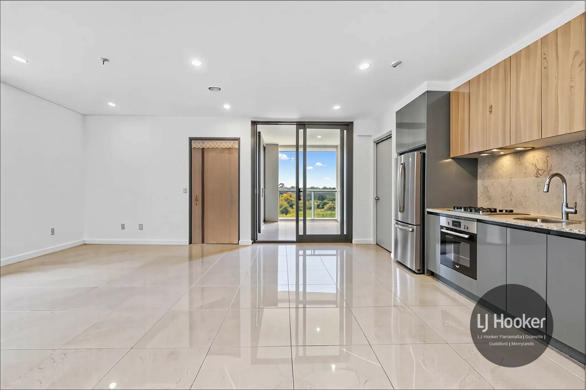938/180 George Street, Parramatta, Parramatta - Thumbnail 3