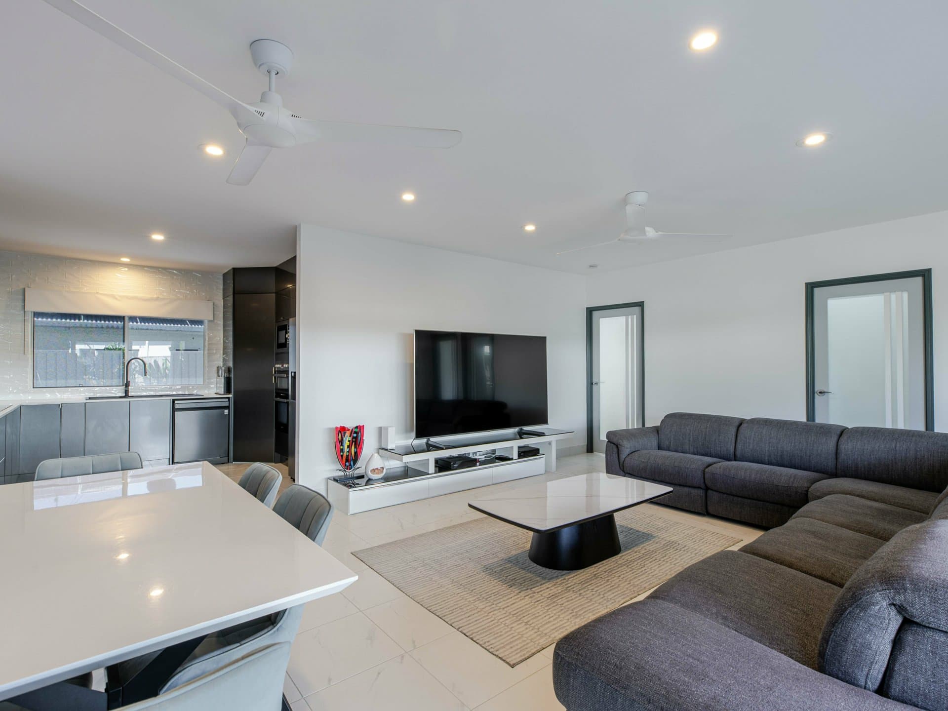 3 Jewel Close, Port Douglas, Port Douglas - Thumbnail 2