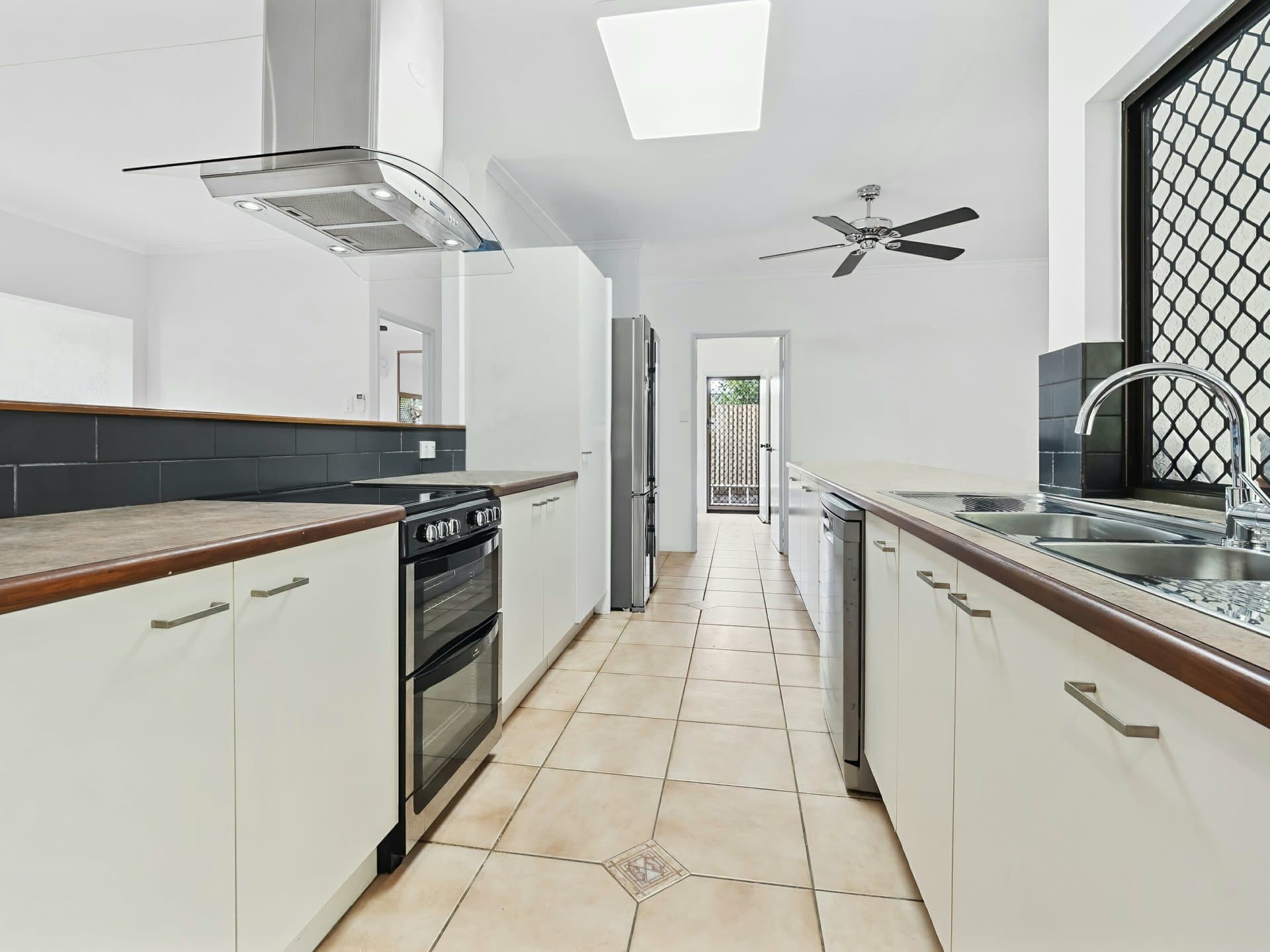 13 Ilse Close, Clifton Beach, Clifton Beach - Thumbnail 4