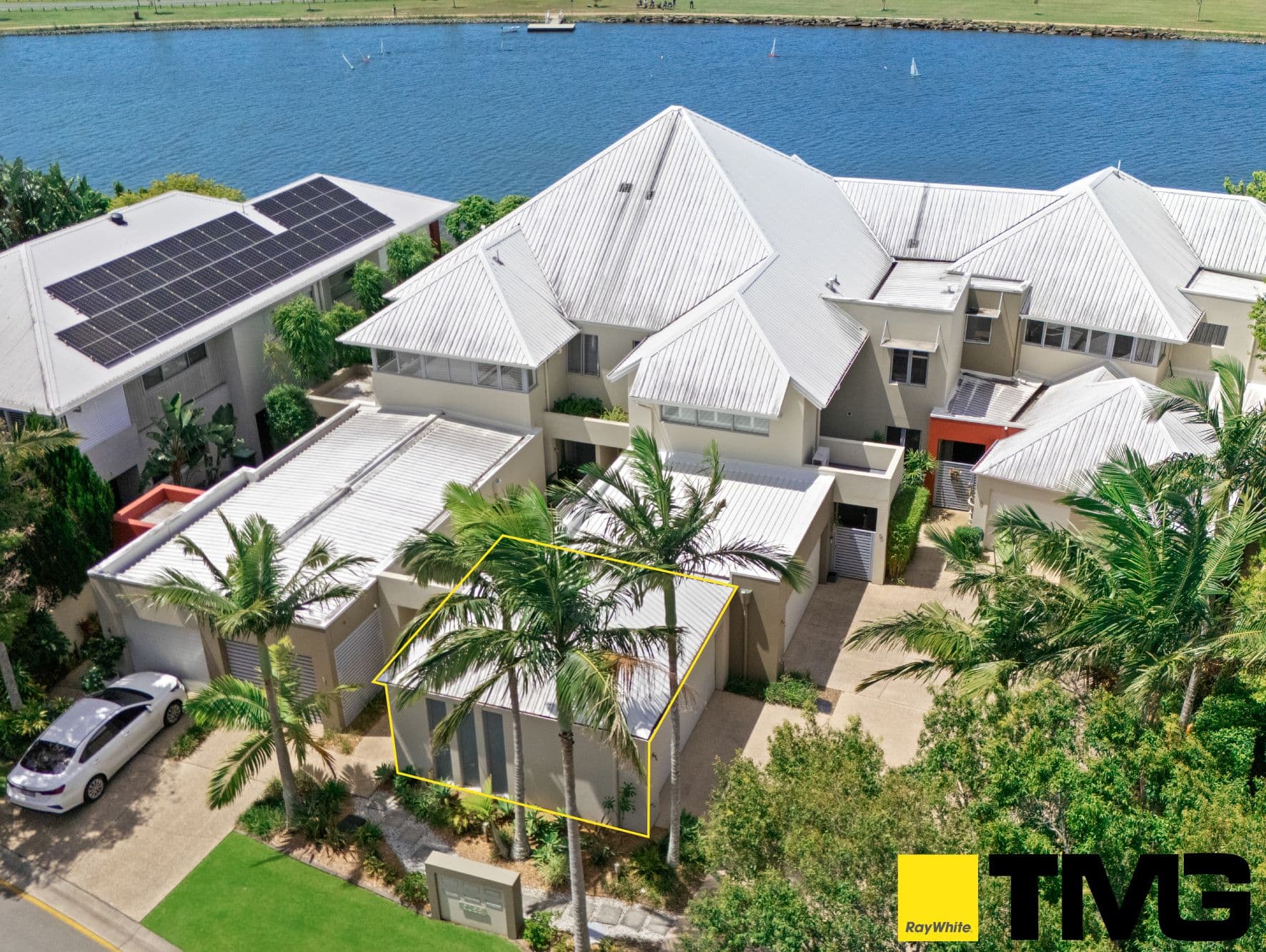 5055 Emerald Island Drive, Carrara QLD 4211, Carrara - Thumbnail 8