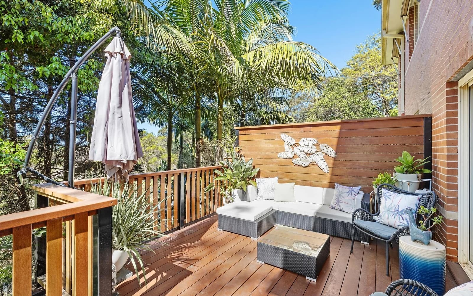 8 A Grevillea Crescent, Hornsby Heights - Thumbnail 2
