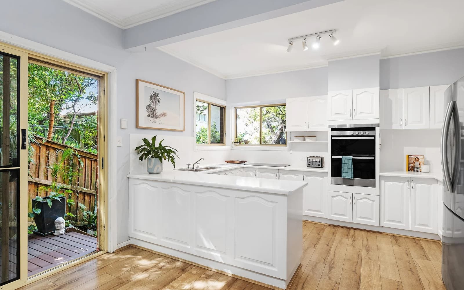 8 A Grevillea Crescent, Hornsby Heights - Thumbnail 4