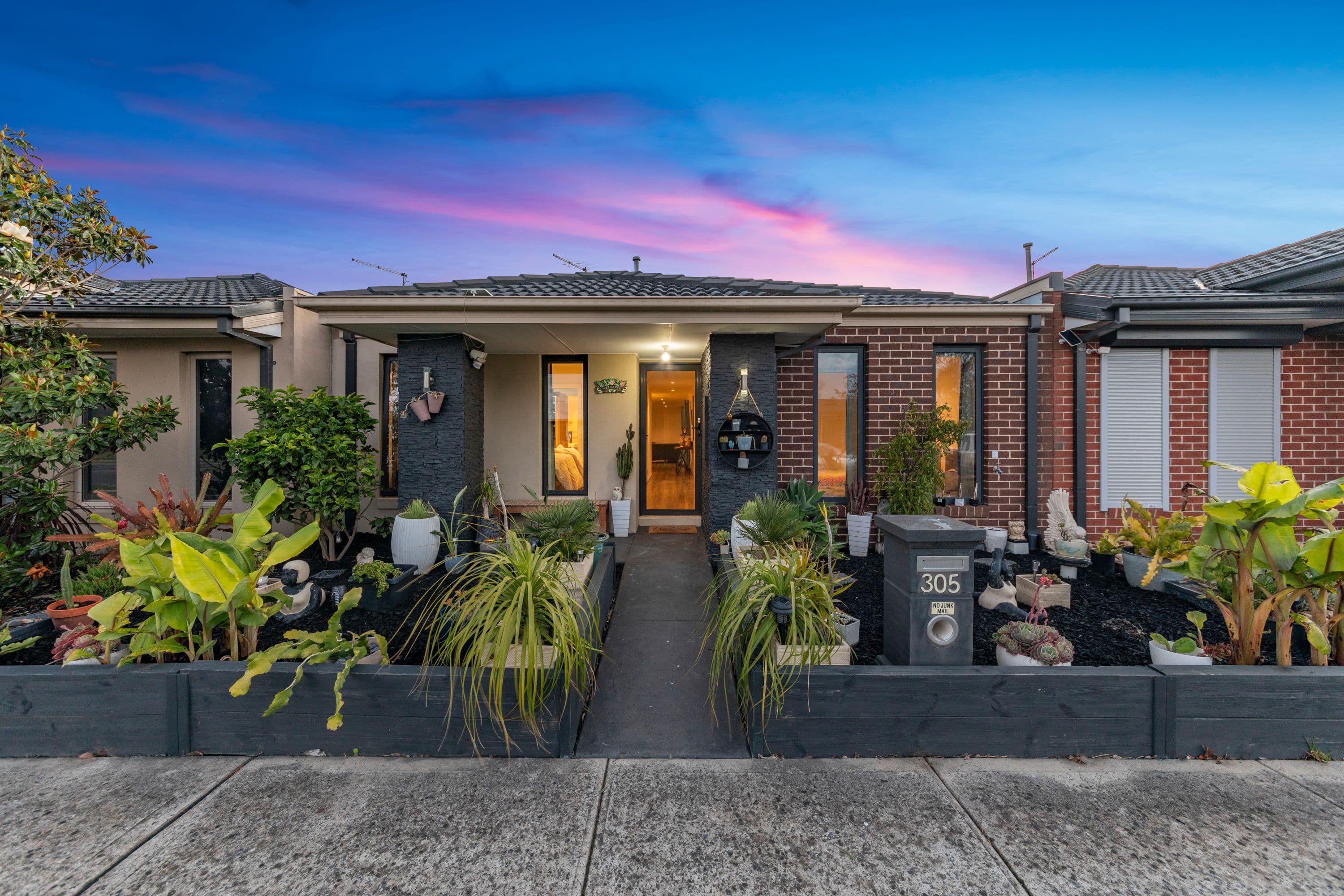 305 Rix Road, Officer VIC 3809, Officer - Image 1