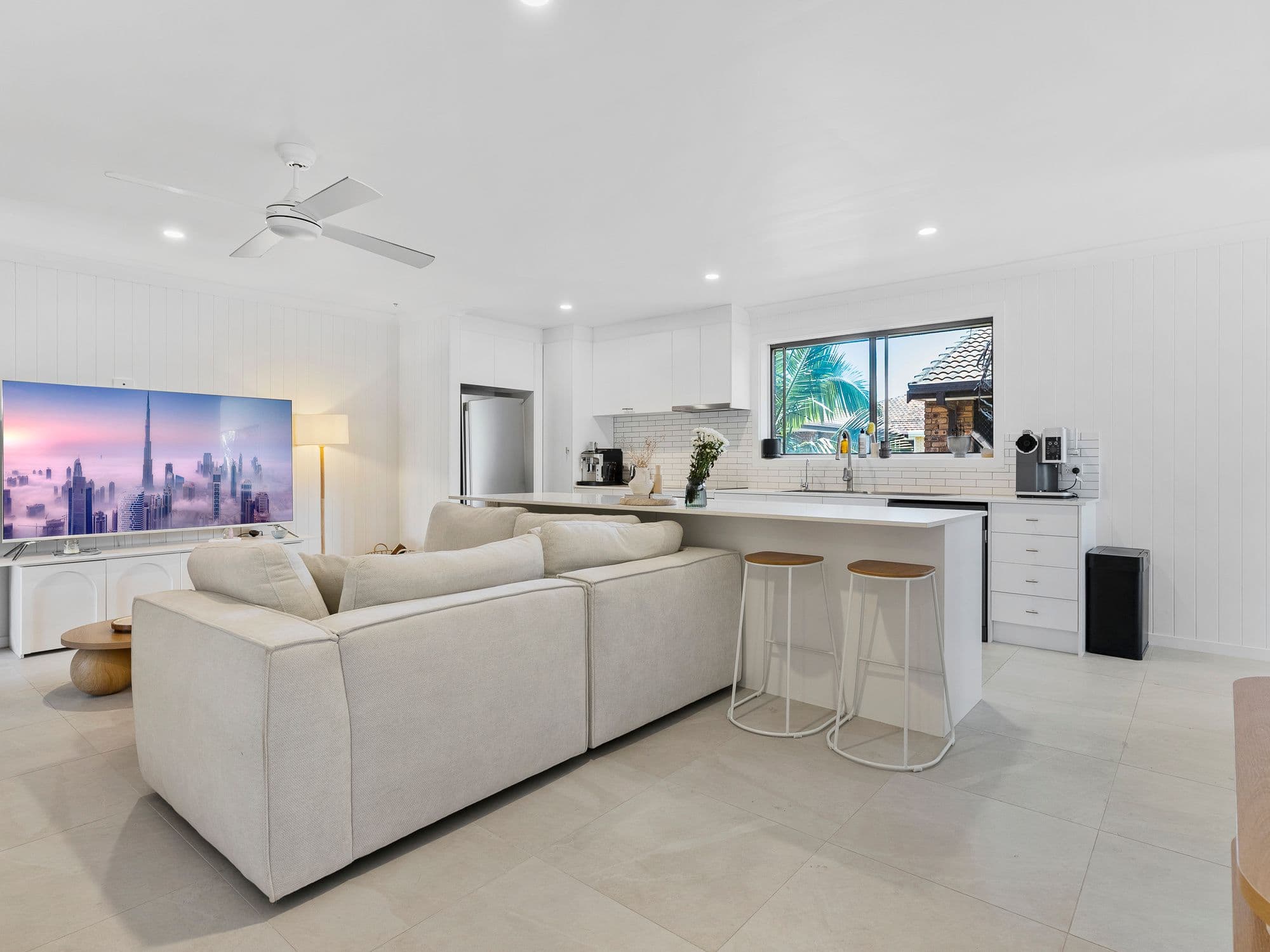 3 Jodie Court, Mermaid Waters QLD 4218, Mermaid Waters - Thumbnail 4