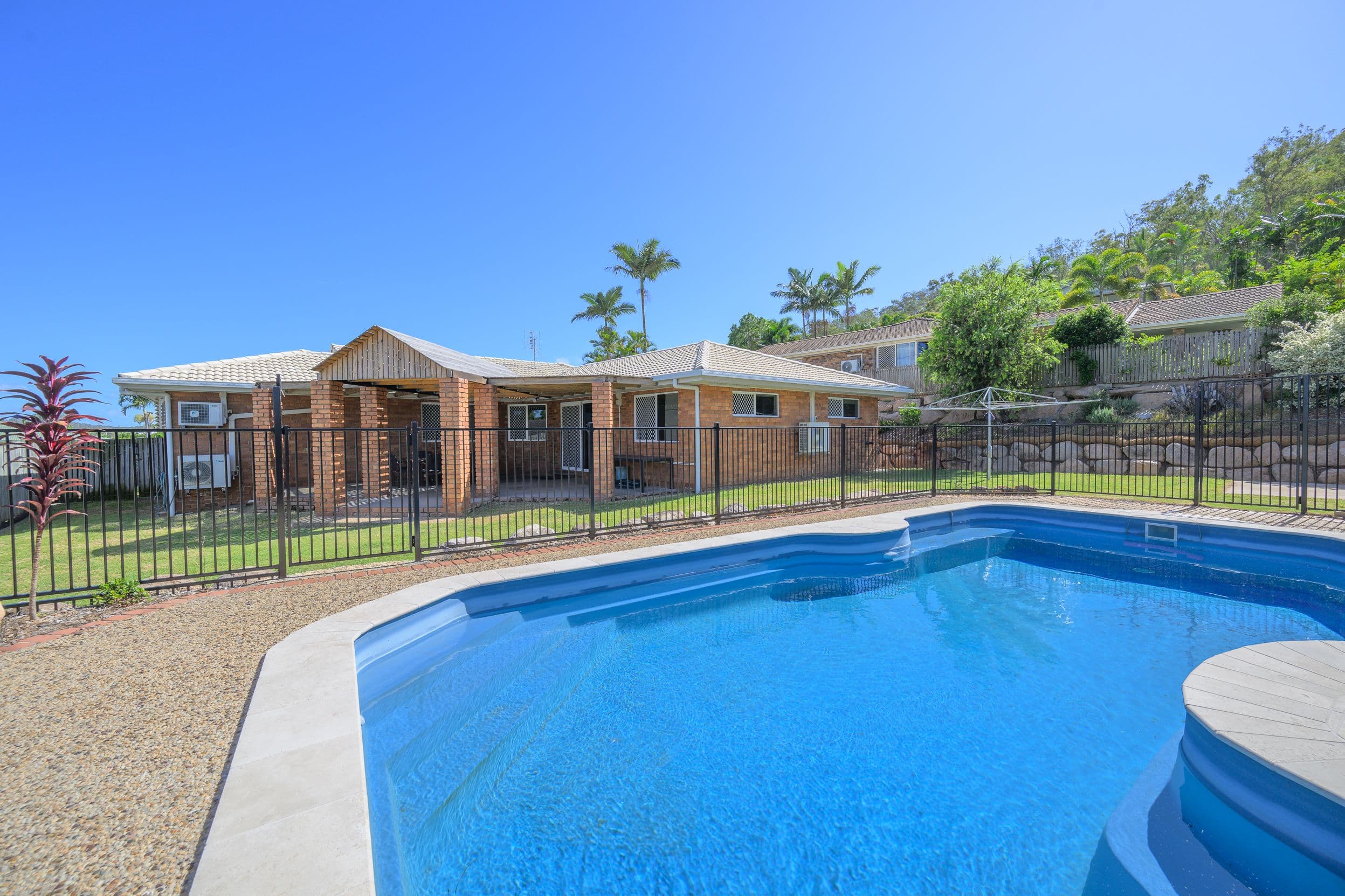 4 Selwyn Close, Telina QLD 4680, Telina - Thumbnail 2