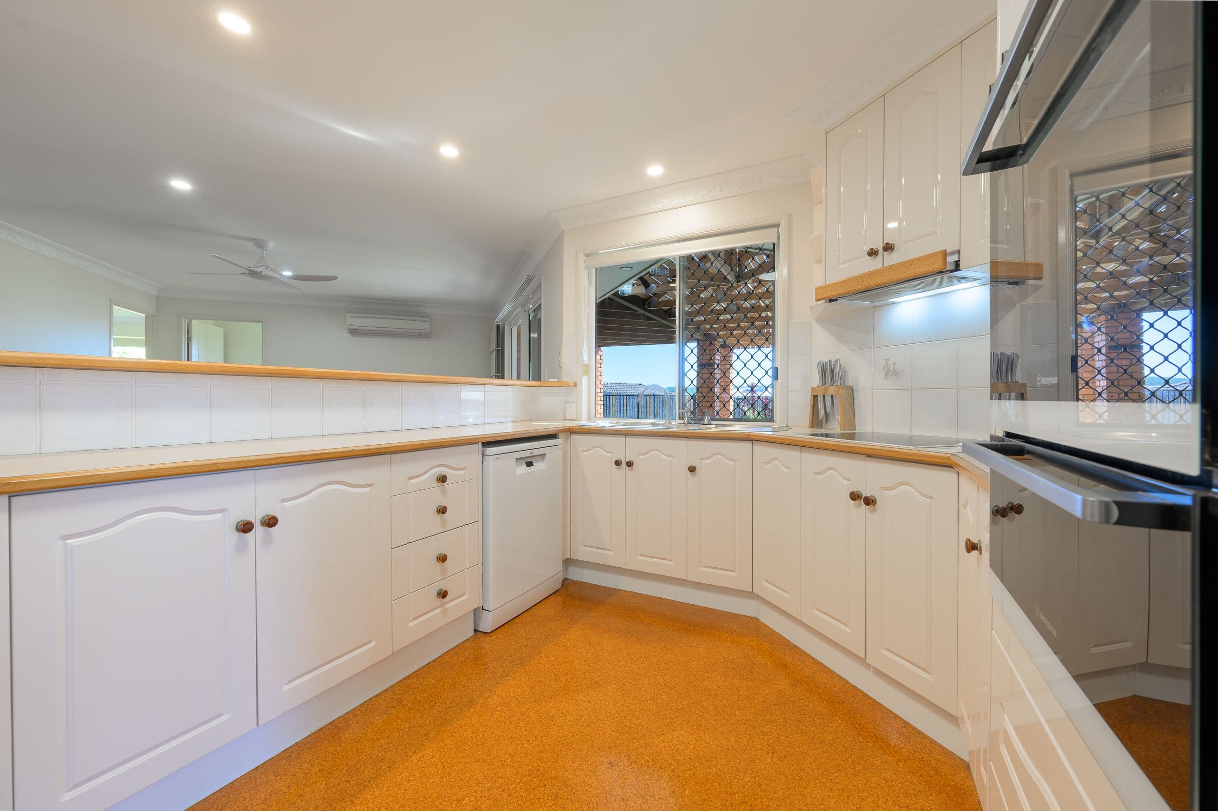 4 Selwyn Close, Telina QLD 4680, Telina - Thumbnail 4