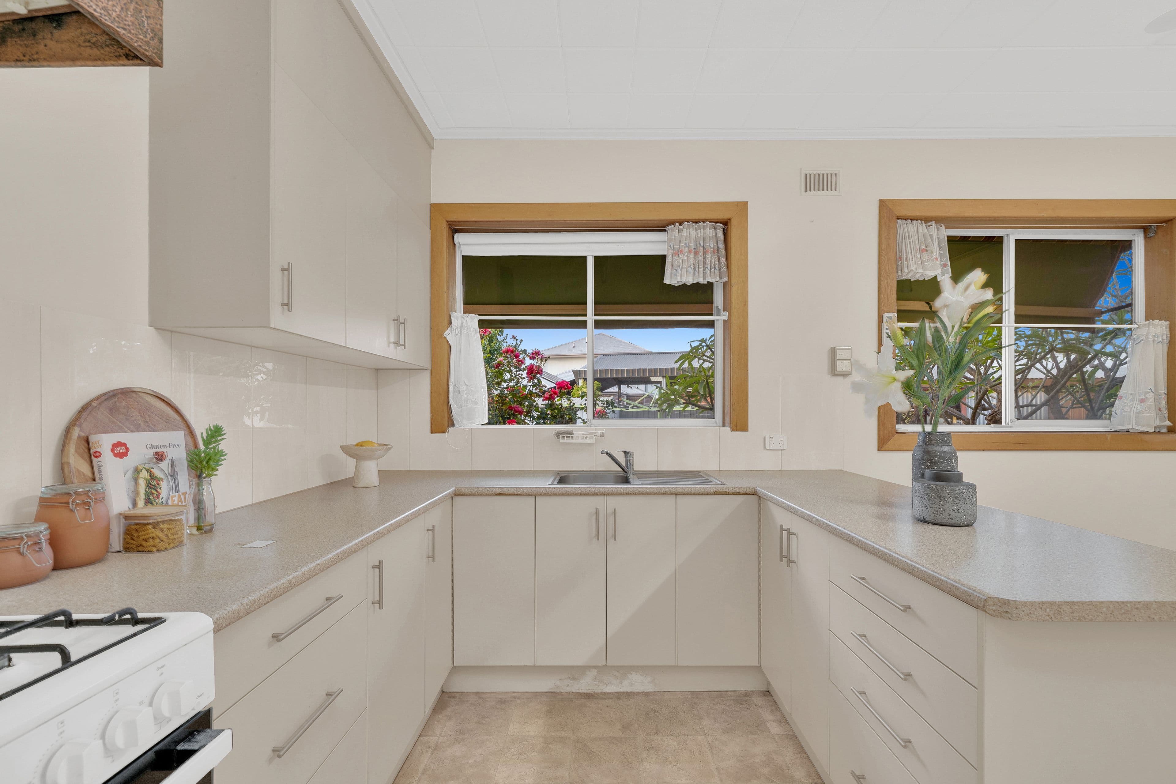 31 Pine Avenue, Glenelg North SA 5045, Glenelg North - Thumbnail 7