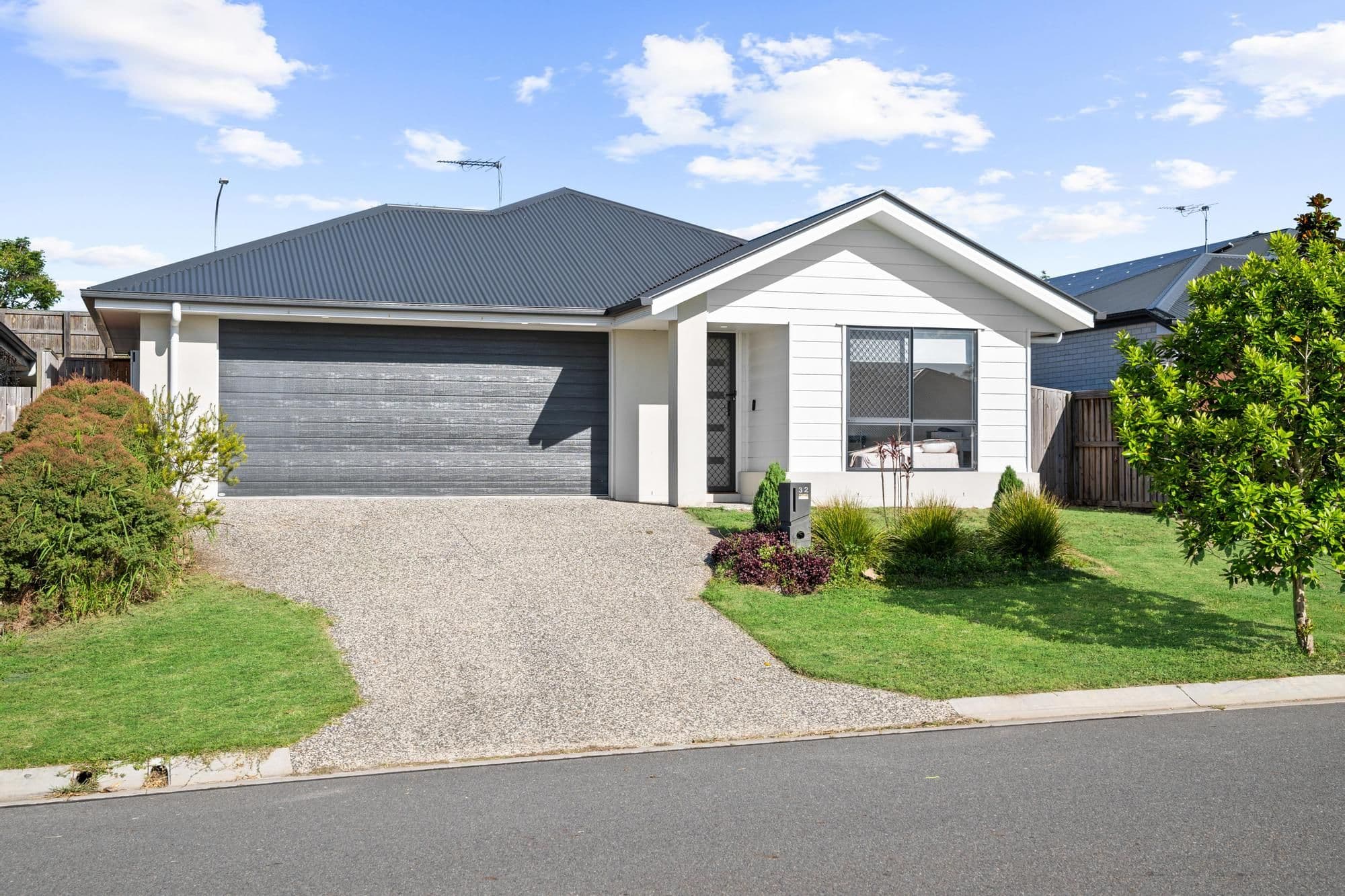 32 Blackberry Way, Ripley QLD 4306, Ripley - Thumbnail 2