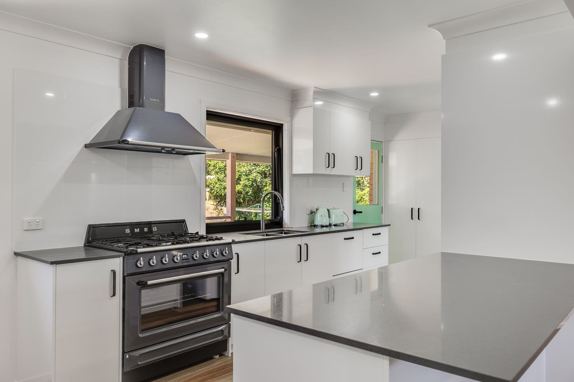 11 Olsen Street, Rangeville QLD 4350, Rangeville - Thumbnail 2