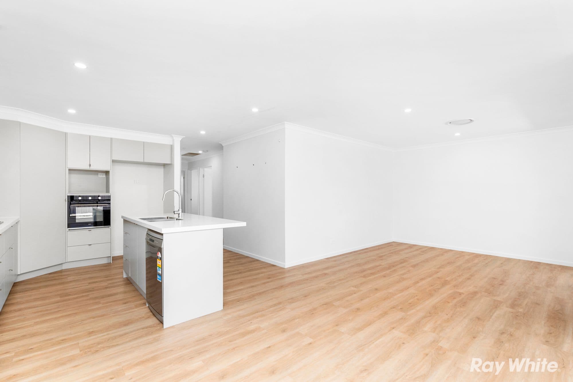 85 Devlin Street, Coolamon NSW 2701, Coolamon - Thumbnail 6