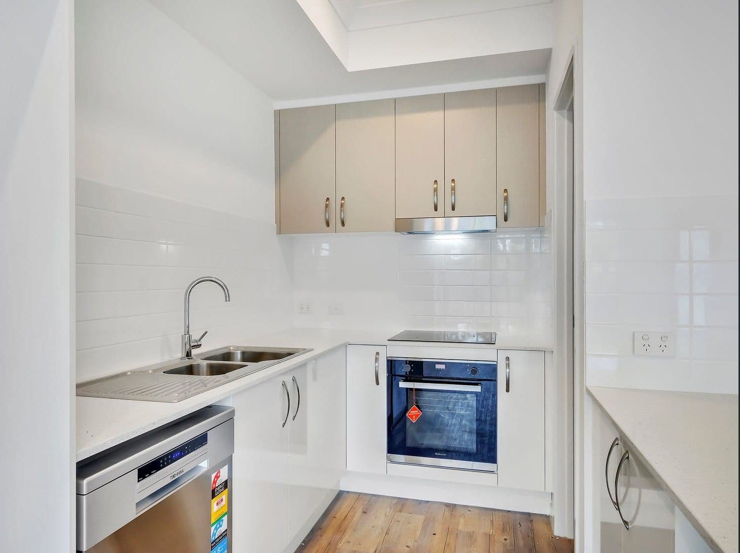 9 Hickey Street, Coomera QLD 4209, Coomera - Thumbnail 4