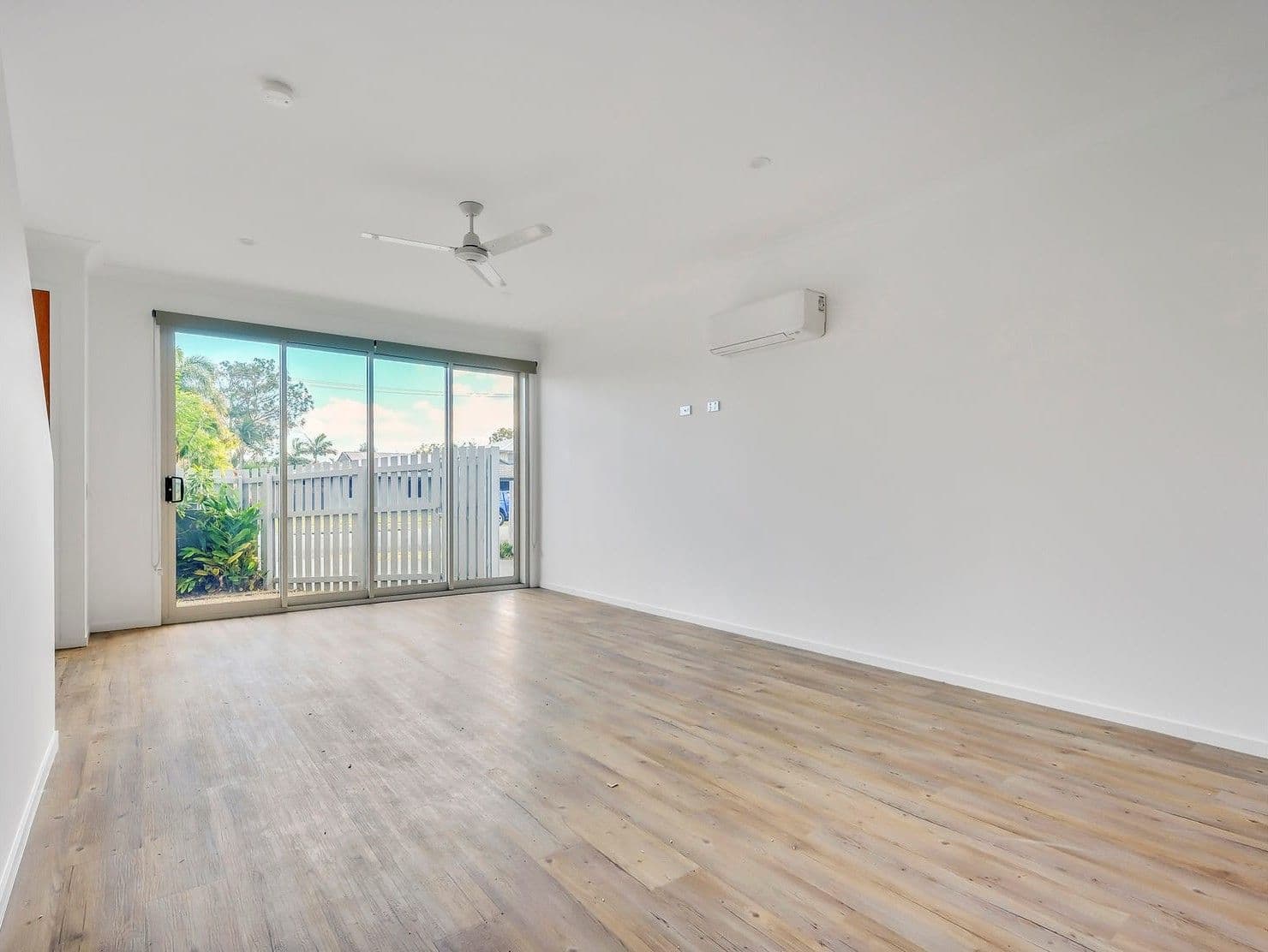 9 Hickey Street, Coomera QLD 4209, Coomera - Thumbnail 6