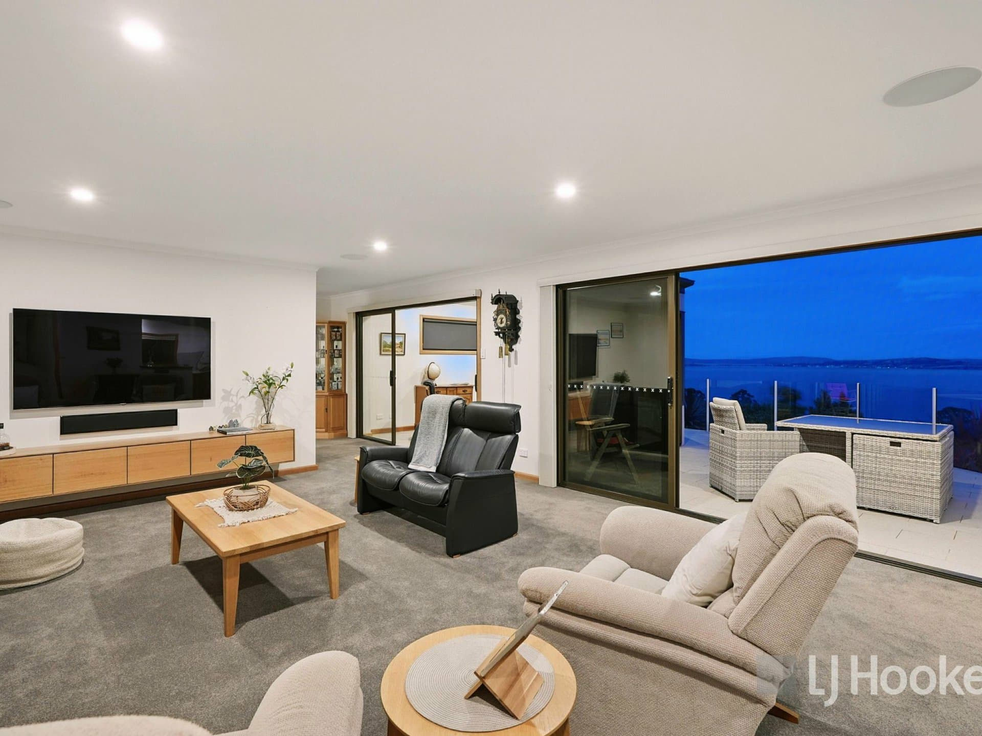 37 Brightwater Road, Blackmans Bay, Blackmans Bay - Thumbnail 5