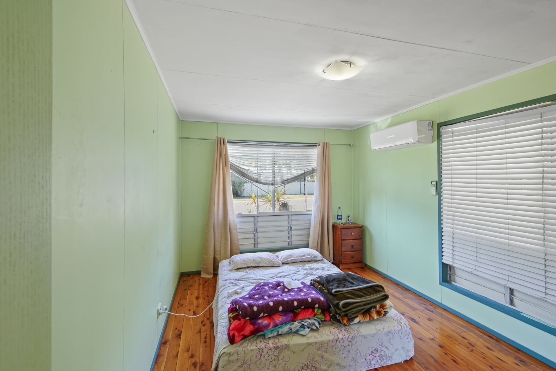 12 Munro Street, Moranbah, Moranbah - Thumbnail 6