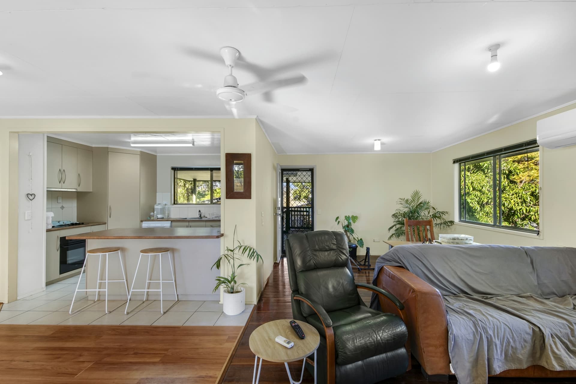 2 Spring Crescent, Dysart, Dysart - Thumbnail 4