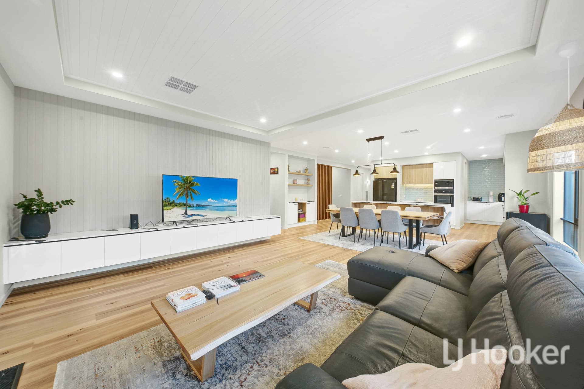 27 Wills Road, Melton South, Melton South - Image 1