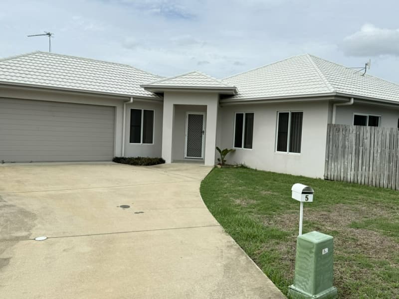 51 Golf Links Road, Bowen, Bowen - Image 1