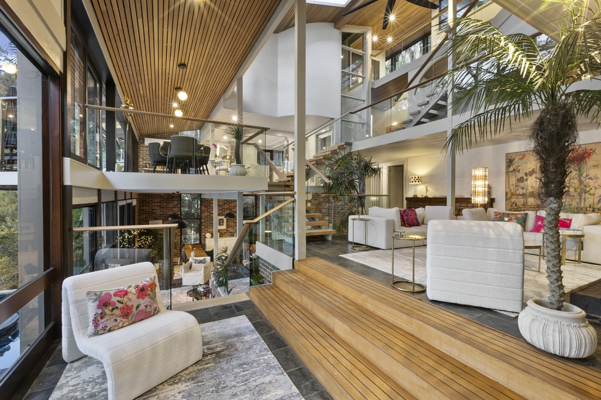 144 Prince Alfred Parade, Newport, Newport - Thumbnail 8