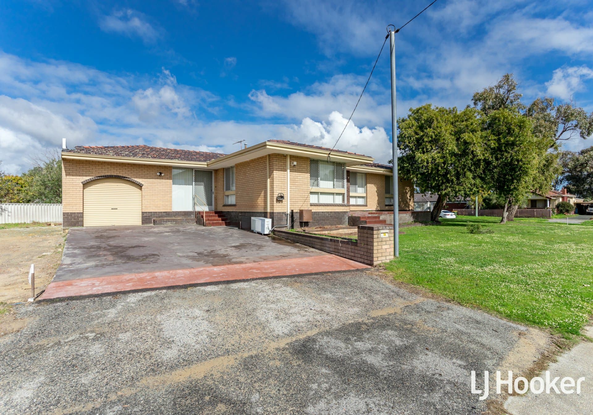 26 Wroxton Street, Midland, Midland - Thumbnail 2