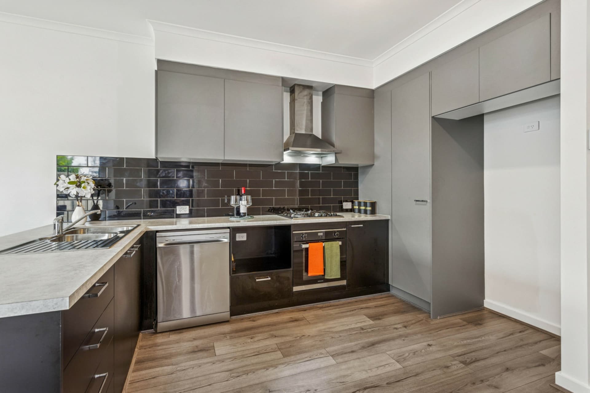 1/6 Britten Avenue, Modbury, Modbury - Thumbnail 4