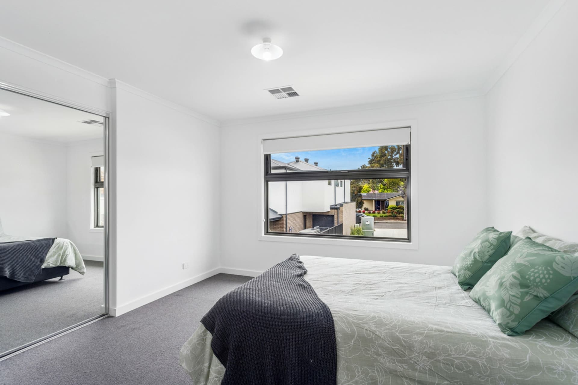 1/6 Britten Avenue, Modbury, Modbury - Thumbnail 6