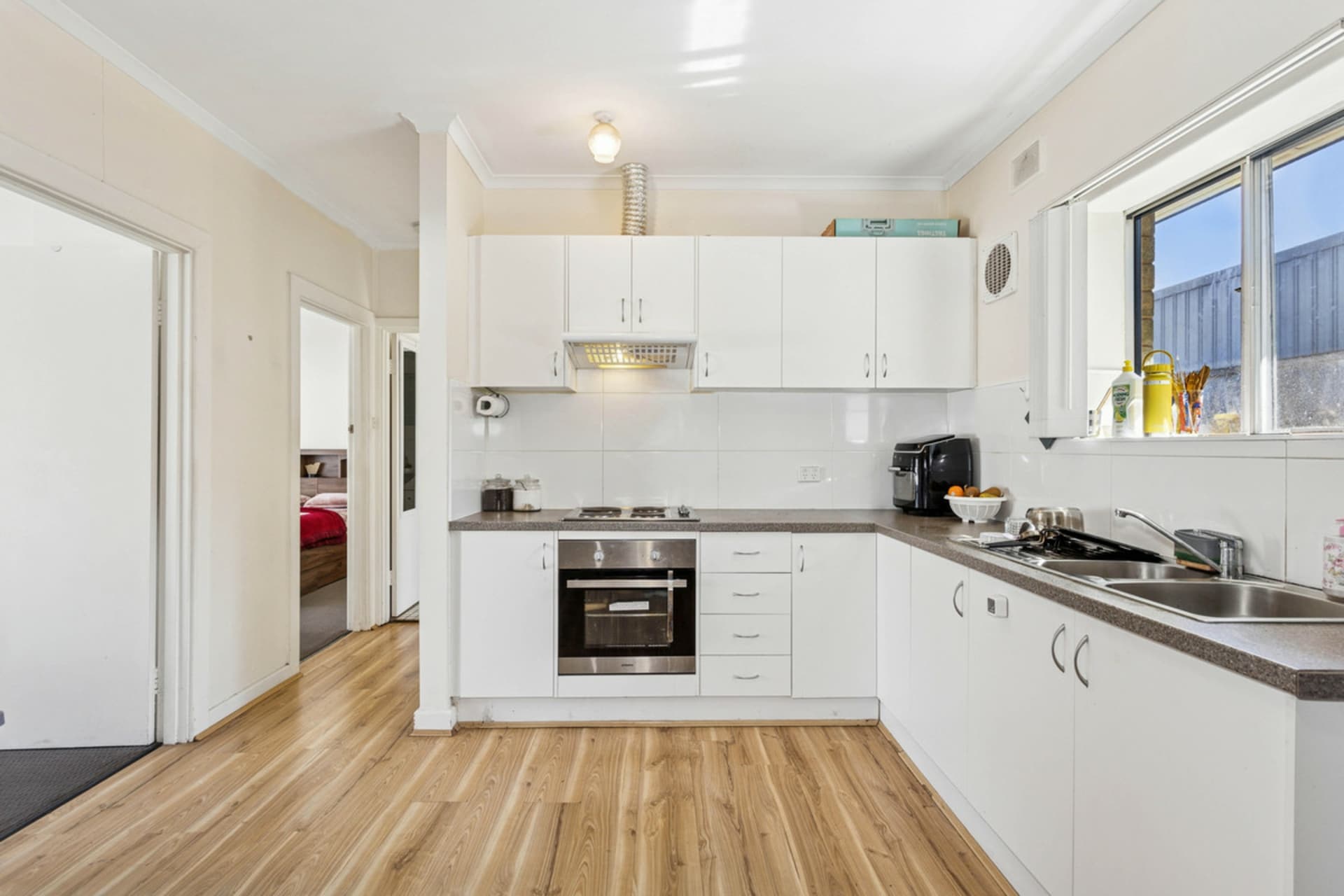 Units 1-2/95 Nelson Road, Valley View, Valley View - Thumbnail 4