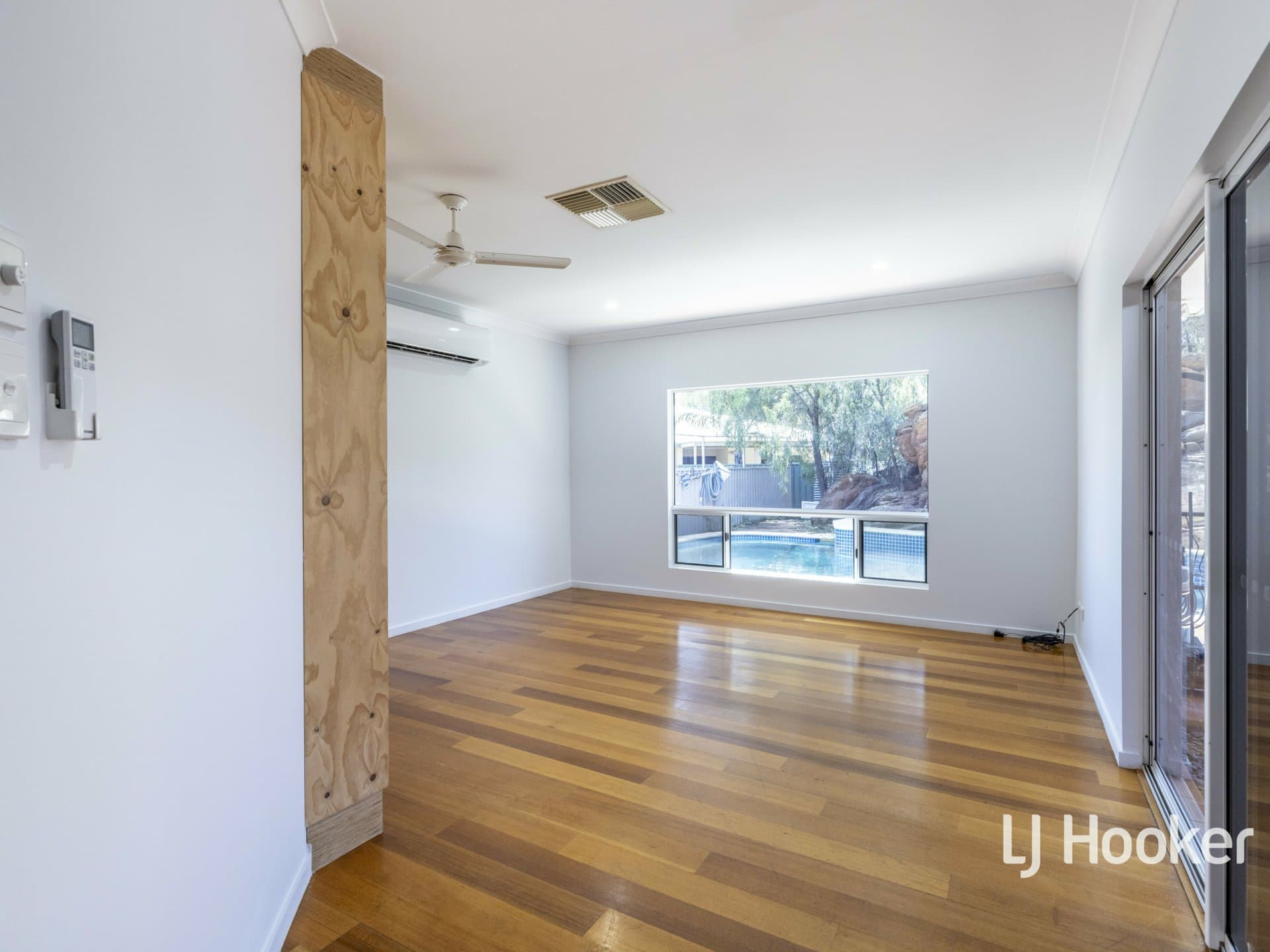 6 Reus Court, East Side, East Side - Thumbnail 7