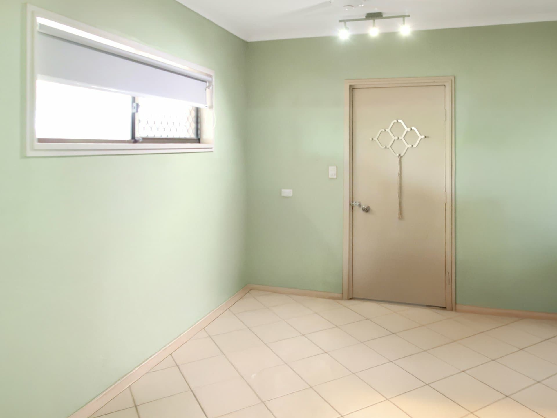 8 Ronan Court, Katherine, Katherine - Thumbnail 4