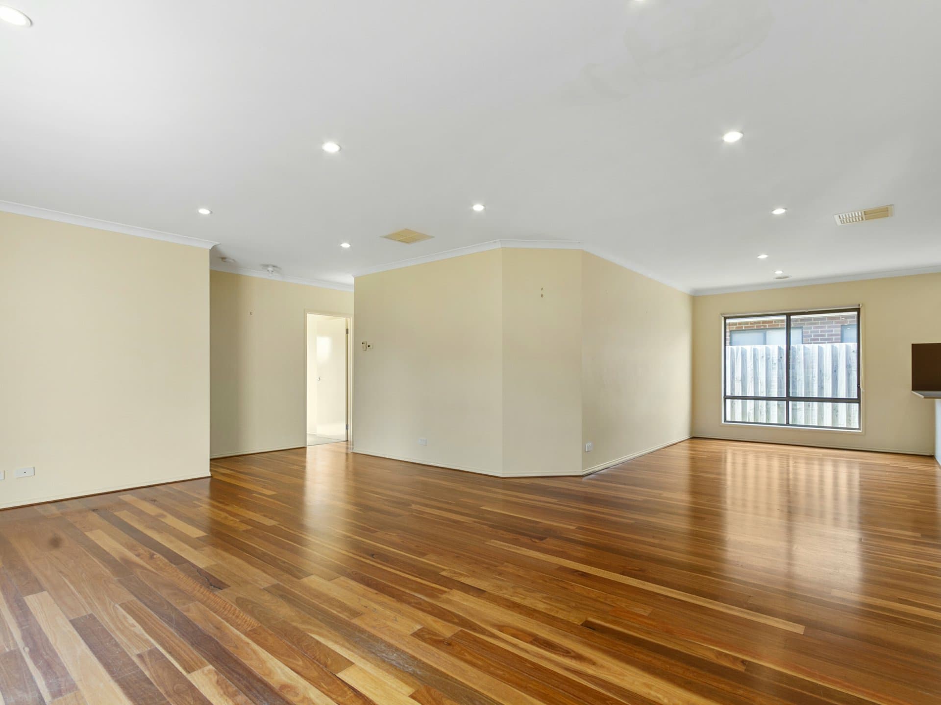 70 Flinns Road, Eastwood, Eastwood - Thumbnail 8