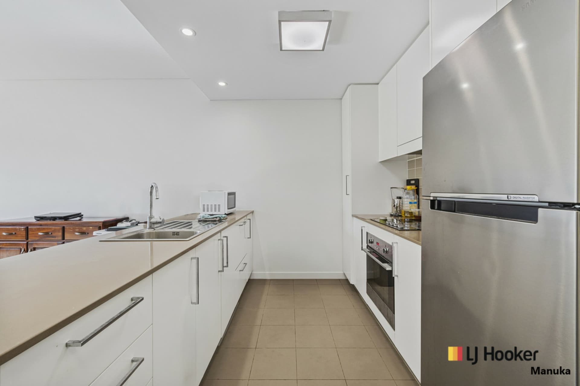 98/116 Easty Street, Phillip, Phillip - Thumbnail 3