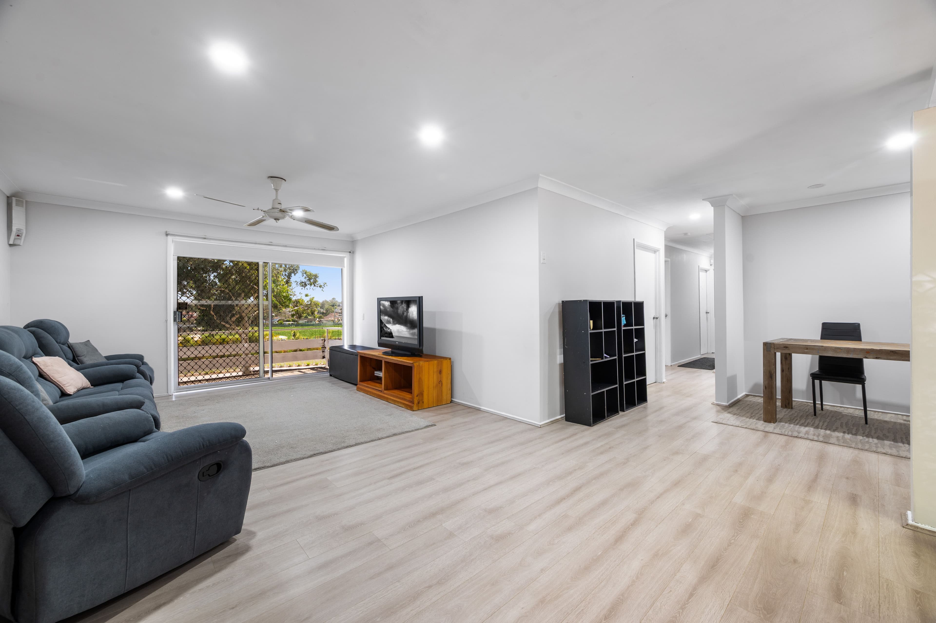 11 The Parkway, Bradbury NSW 2560, Bradbury - Thumbnail 3
