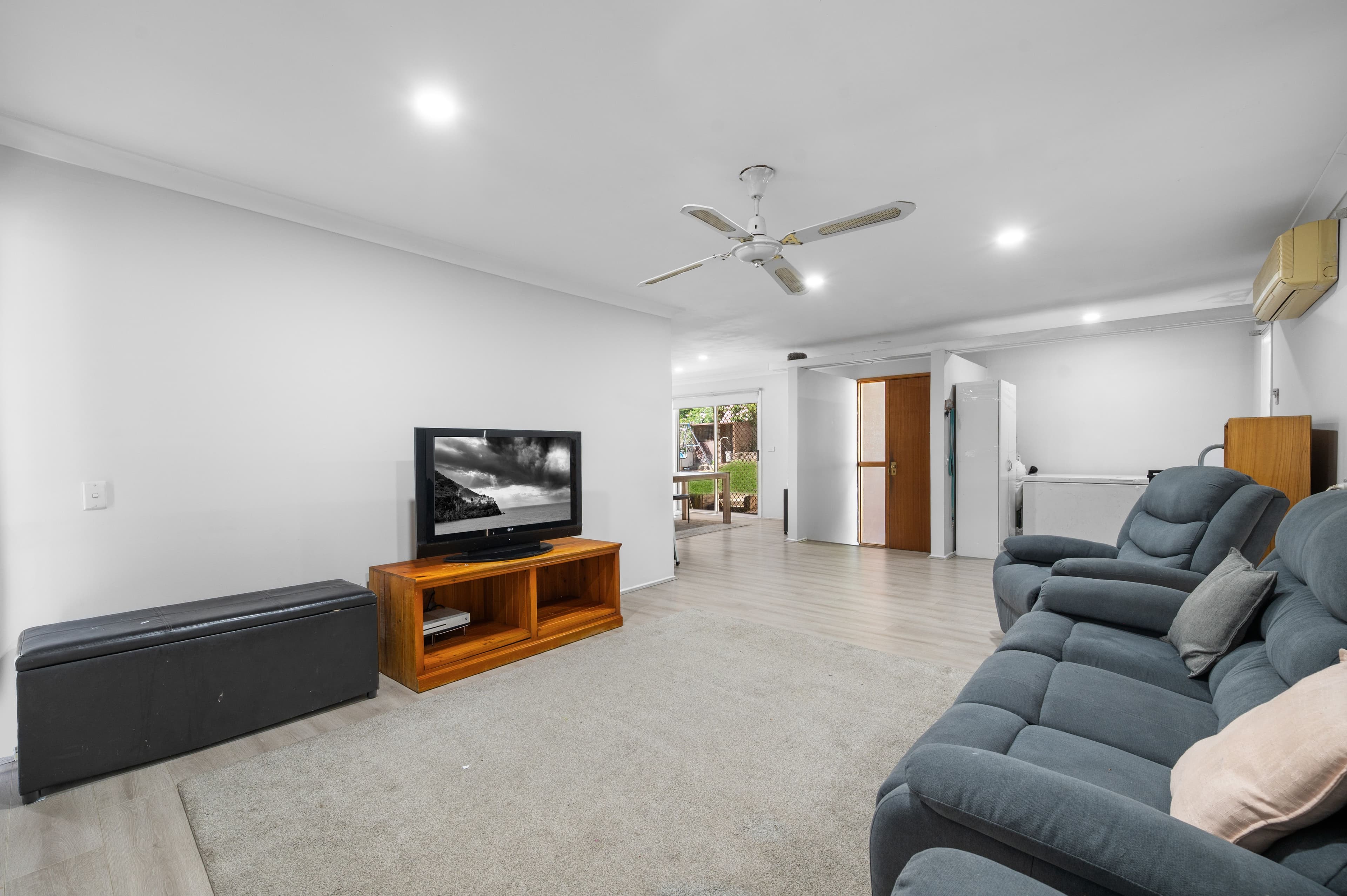 11 The Parkway, Bradbury NSW 2560, Bradbury - Thumbnail 4