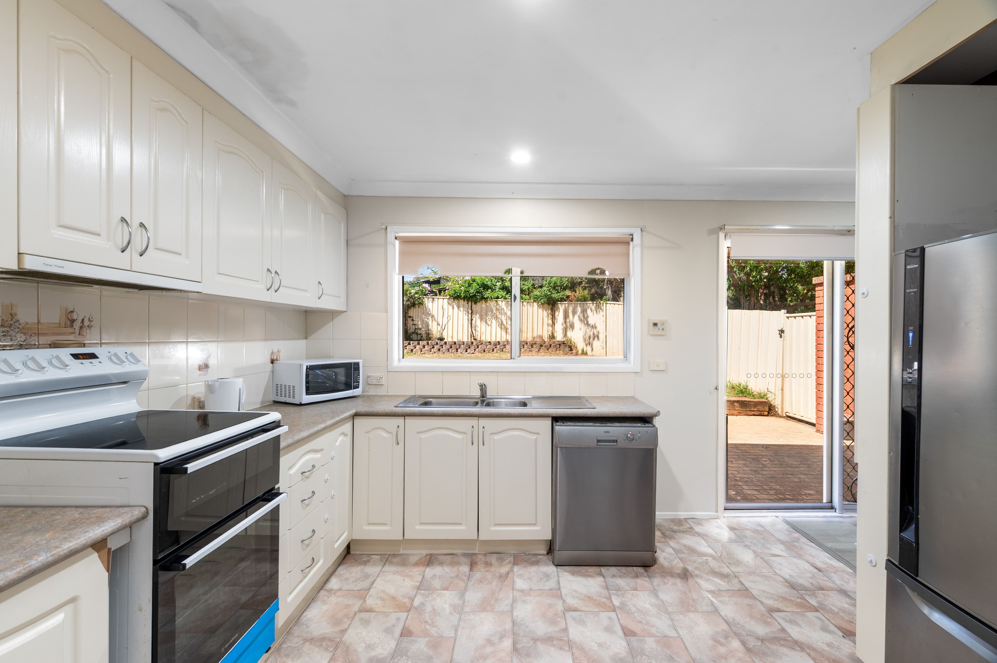11 The Parkway, Bradbury NSW 2560, Bradbury - Thumbnail 7