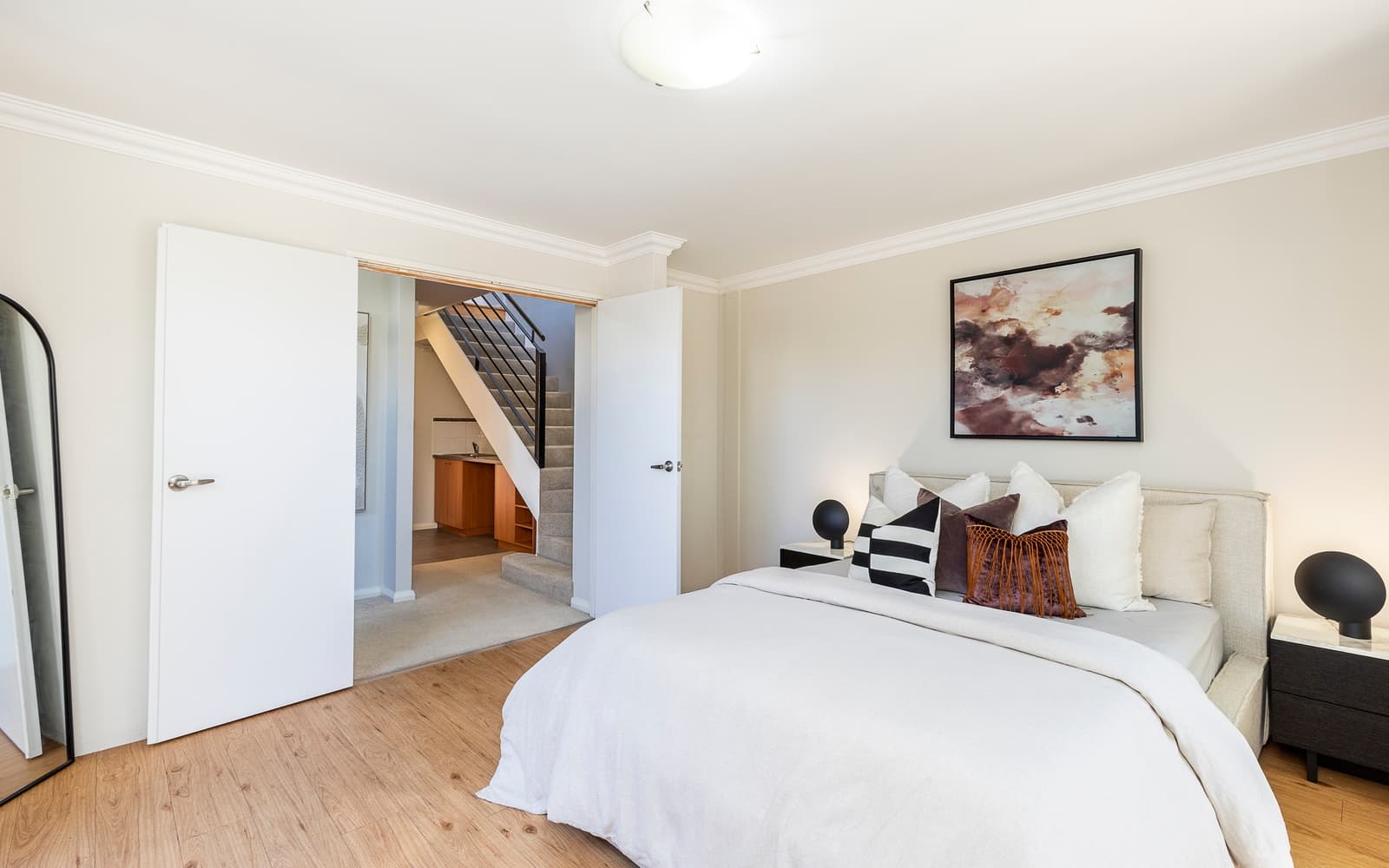 104 Scarborough Beach Road, Mount Hawthorn - Thumbnail 3