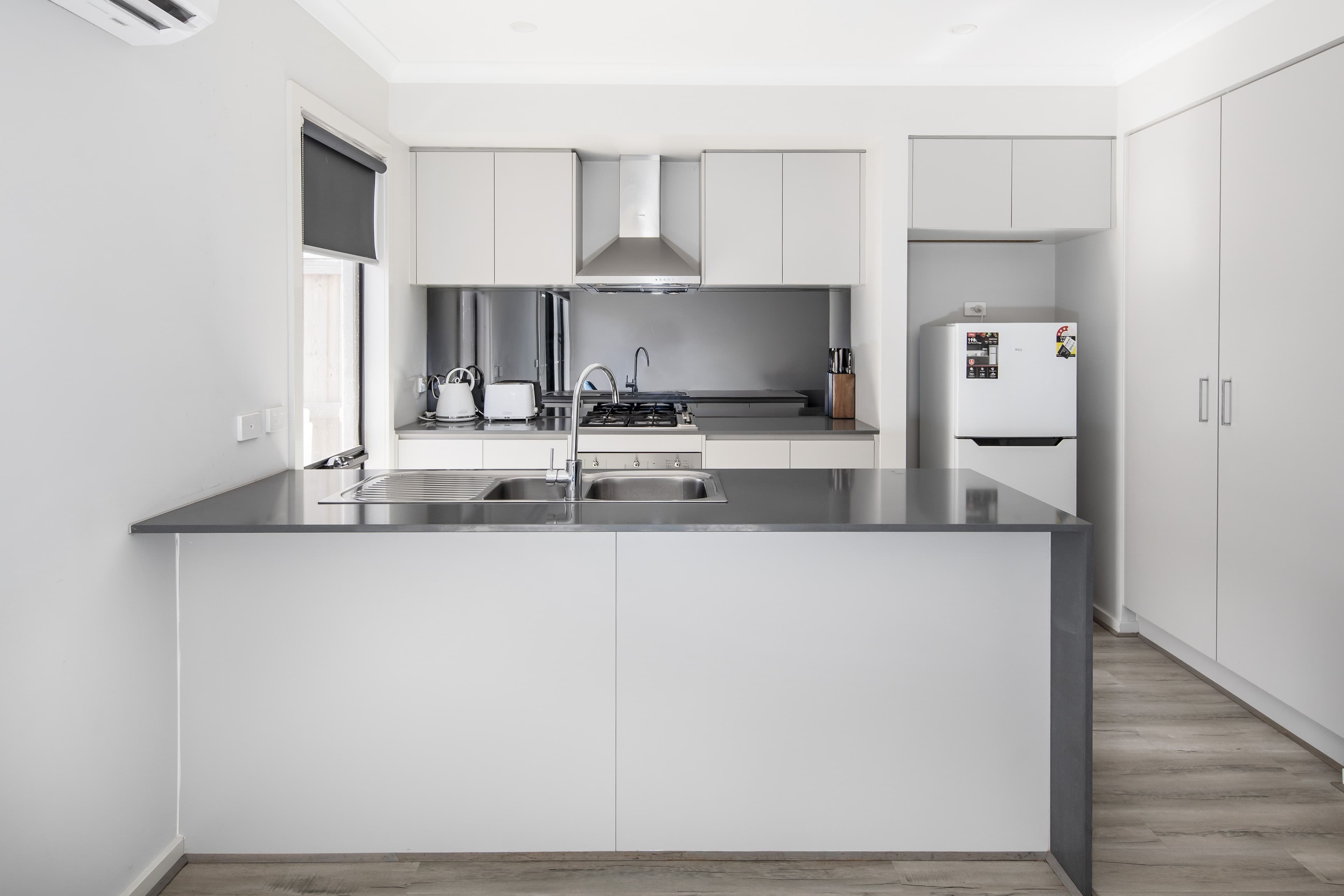 114 Verona Crescent, FRASER RISE VIC 3336, Fraser Rise - Thumbnail 4