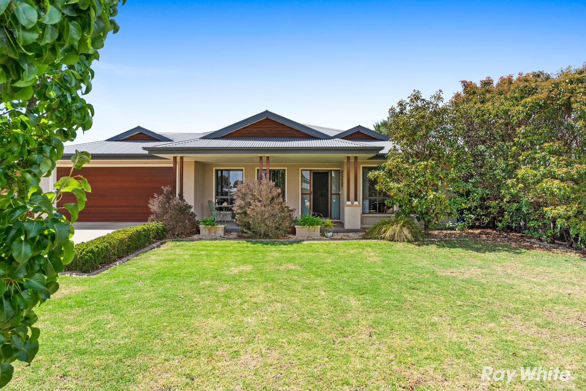 43 Loughan Road, Junee NSW 2663, Junee - Image 1