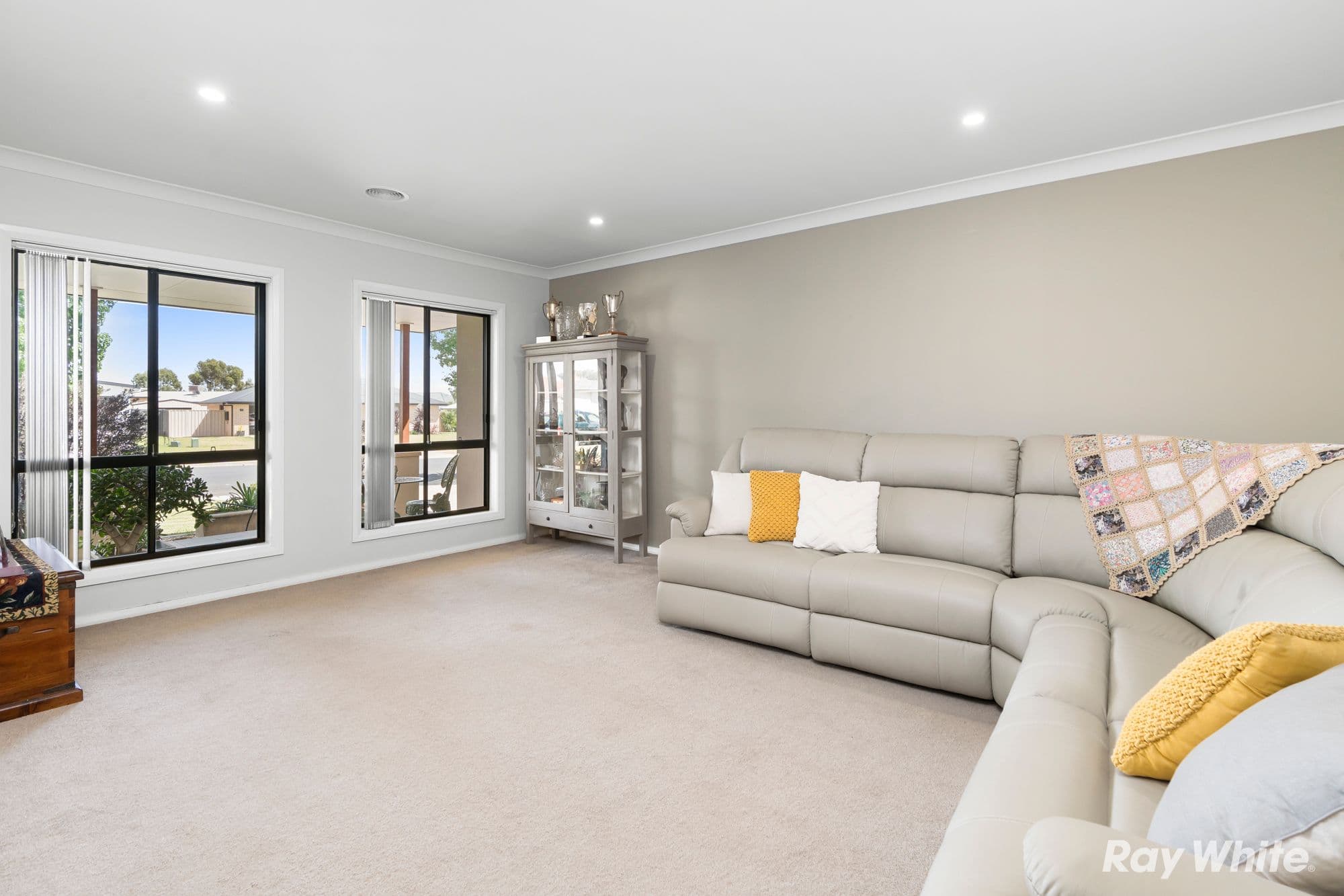43 Loughan Road, Junee NSW 2663, Junee - Thumbnail 2