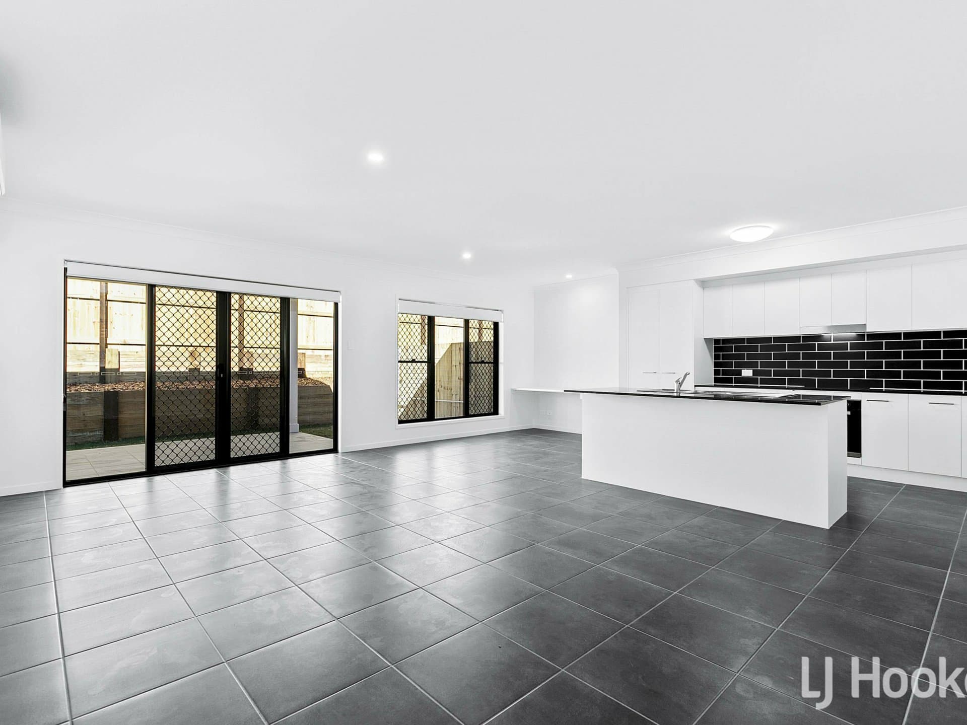 Unit 1/742A Kent Street, Maryborough, Maryborough - Thumbnail 3