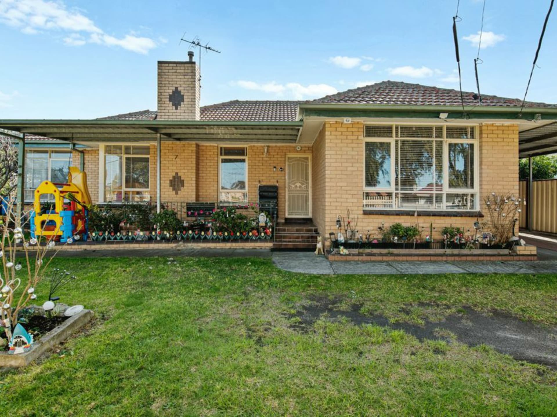 7 Clapham Avenue, Springvale, Springvale - Thumbnail 2