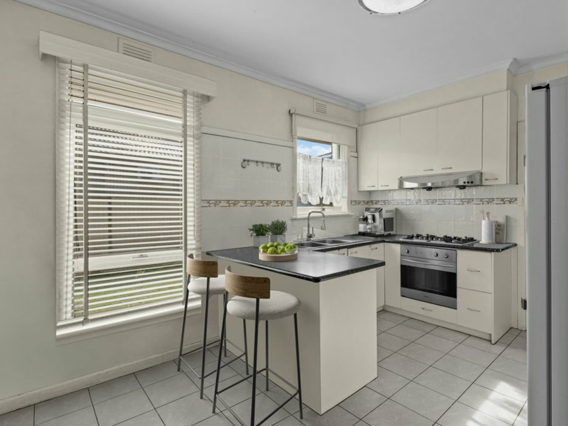 7 Clapham Avenue, Springvale, Springvale - Thumbnail 5