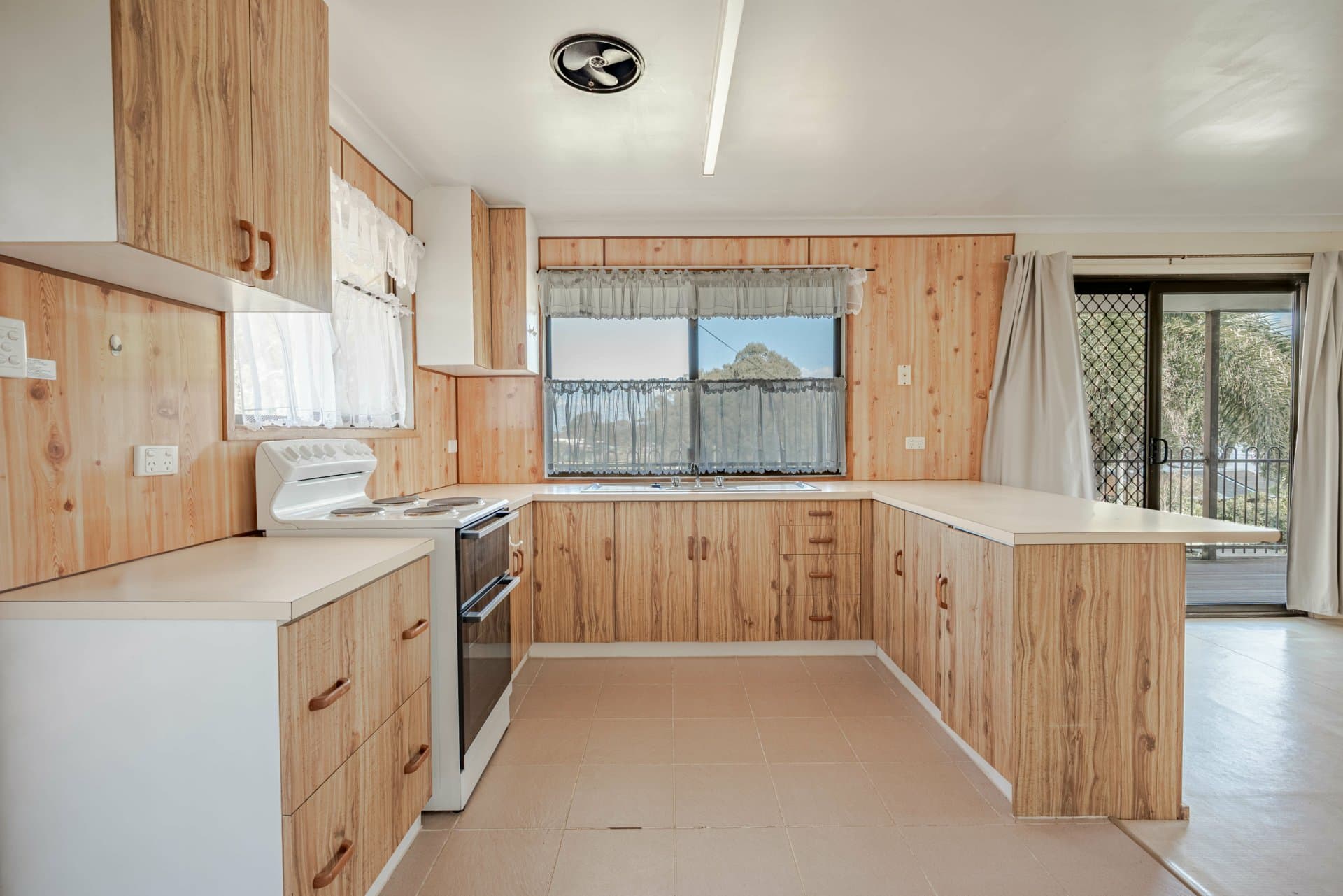 14 Tennyson Court, Russell Island, Russell Island - Thumbnail 6